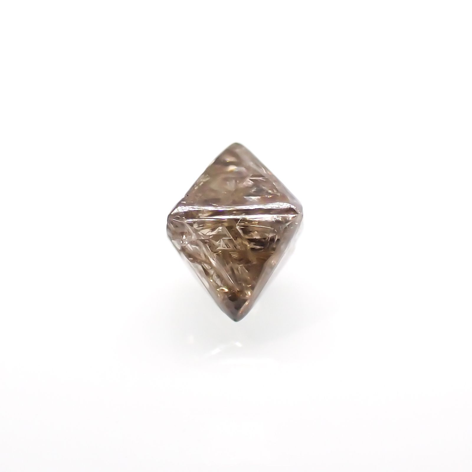 ソーヤブルダイヤモンド 原石 0.38ct[220515828]4.6x4.1mm前後