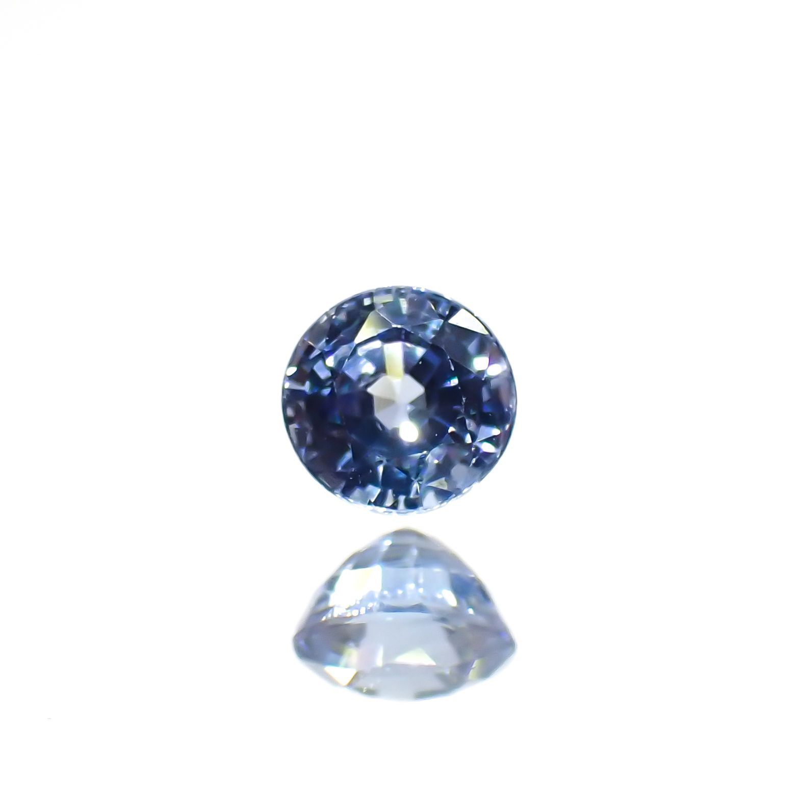 アイスブルーサファイア(宝石名サファイア)スリランカ/マダガスカル産 0.35ct 識別済[220515973]3.9x3.8mm前後