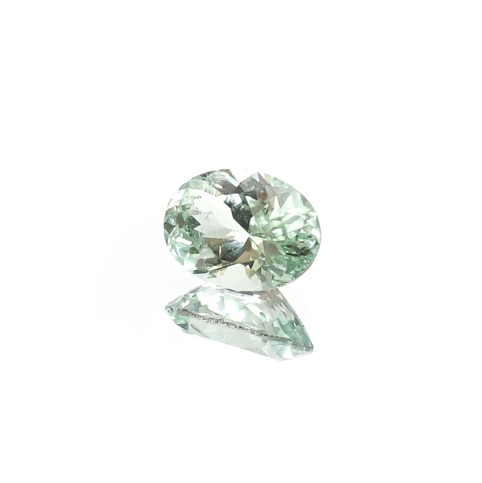 バナジウムコーネルピン(宝石名コーネルピン)タンザニア・タンガ州産 識別済 0.95ct / 7.2x5.3mm前後 [260815627]