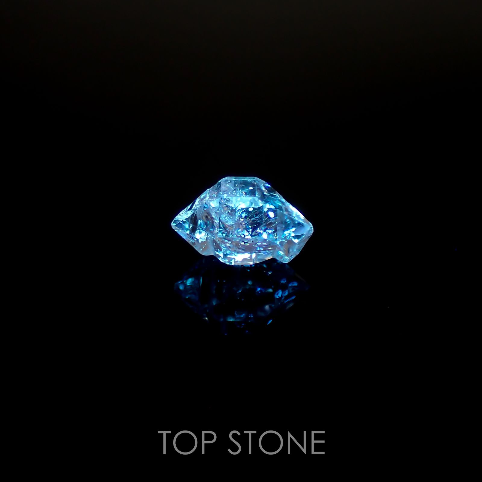 オイルインクォーツ 原石 パキスタン産 2.85ct[220616490]11.4x8mm前後