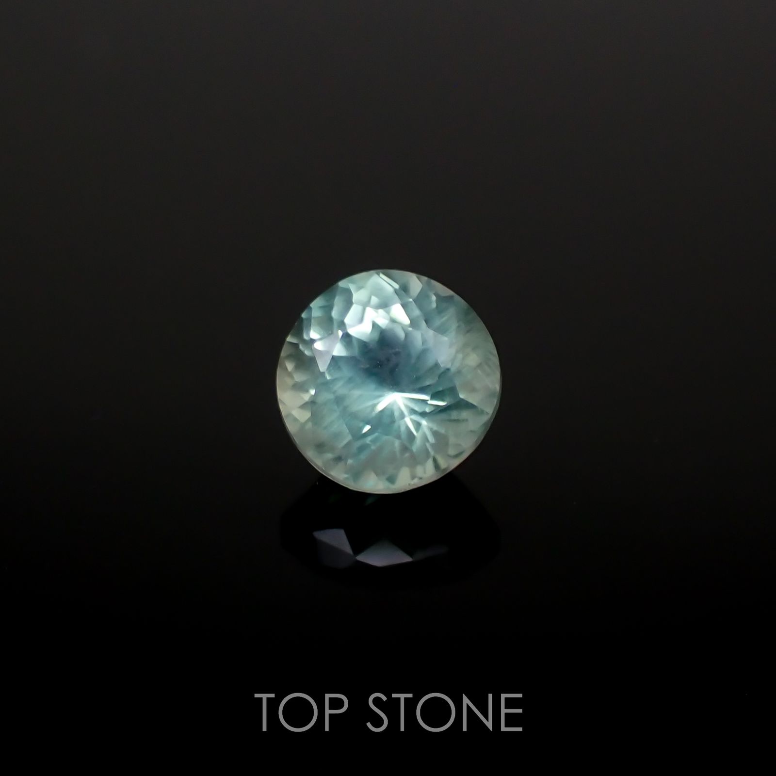 バナジウムコーネルピン(宝石名コーネルピン)タンザニア・タンガ州産 0.58ct 識別済[220716905]4.8x4.7mm前後