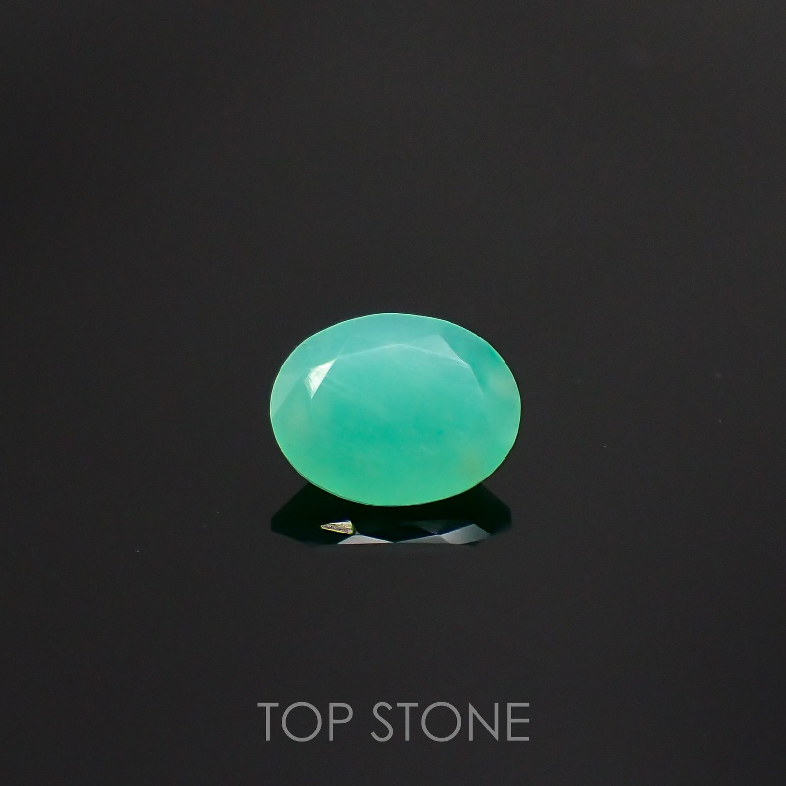 グリーンオパール(宝石名コモンオパール) 南アフリカ産 1.16ct 識別済[210611388]8.9×7mm前後
