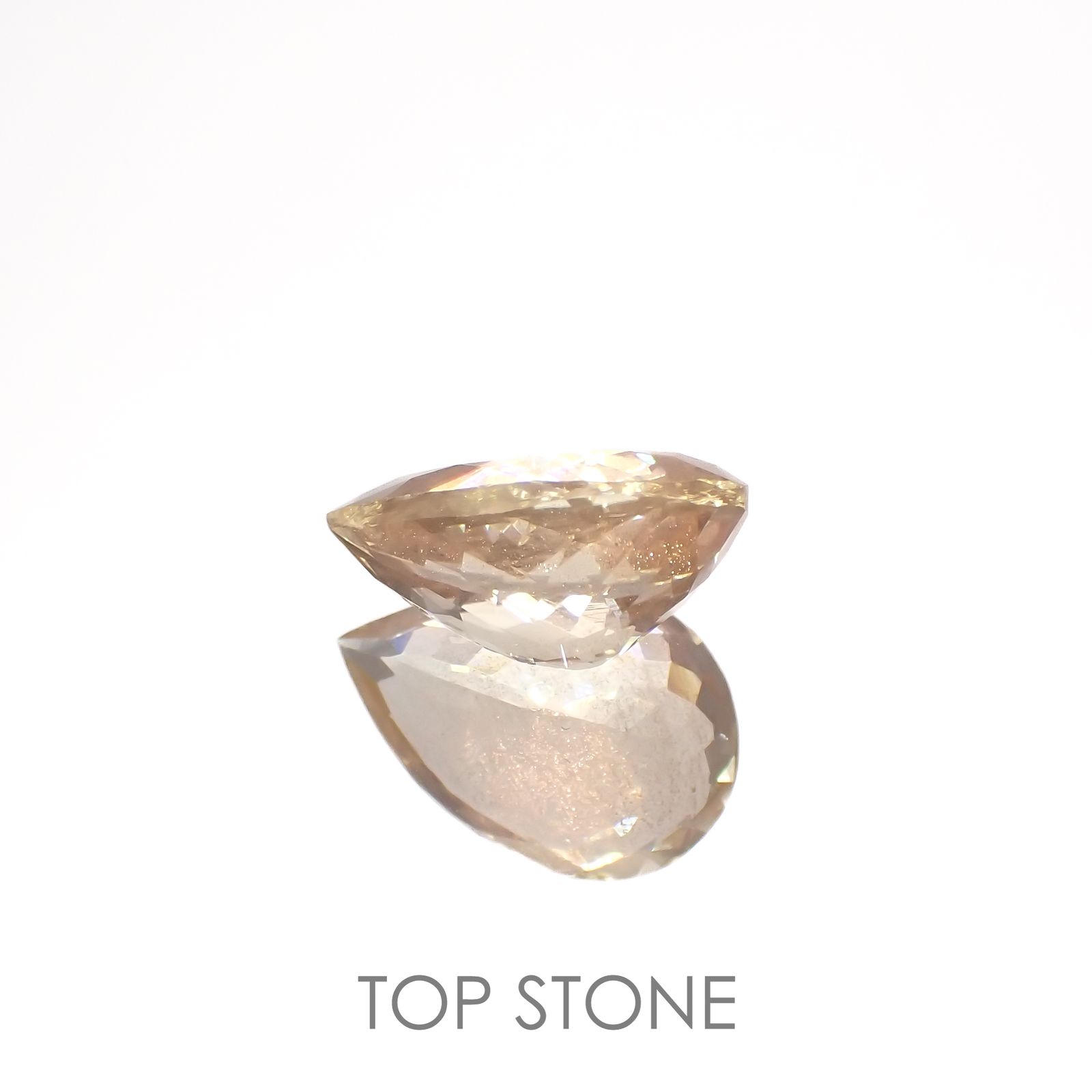 オレゴンサンストーン アメリカ・オレゴン州産 3.45ct[221018712]12.9x8.7mm前後