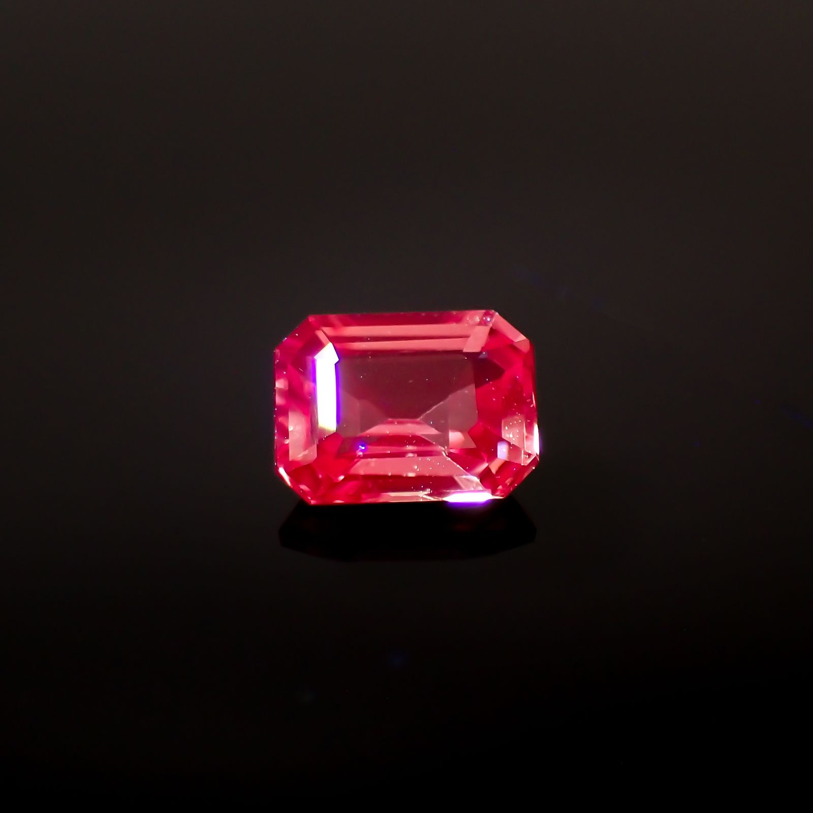パパラチャサファイア非加熱(宝石名サファイア/別名パパラチャ・サファイア)スリランカ産 0.49ct GIA鑑付[231224697]5.1x3.9mm前後