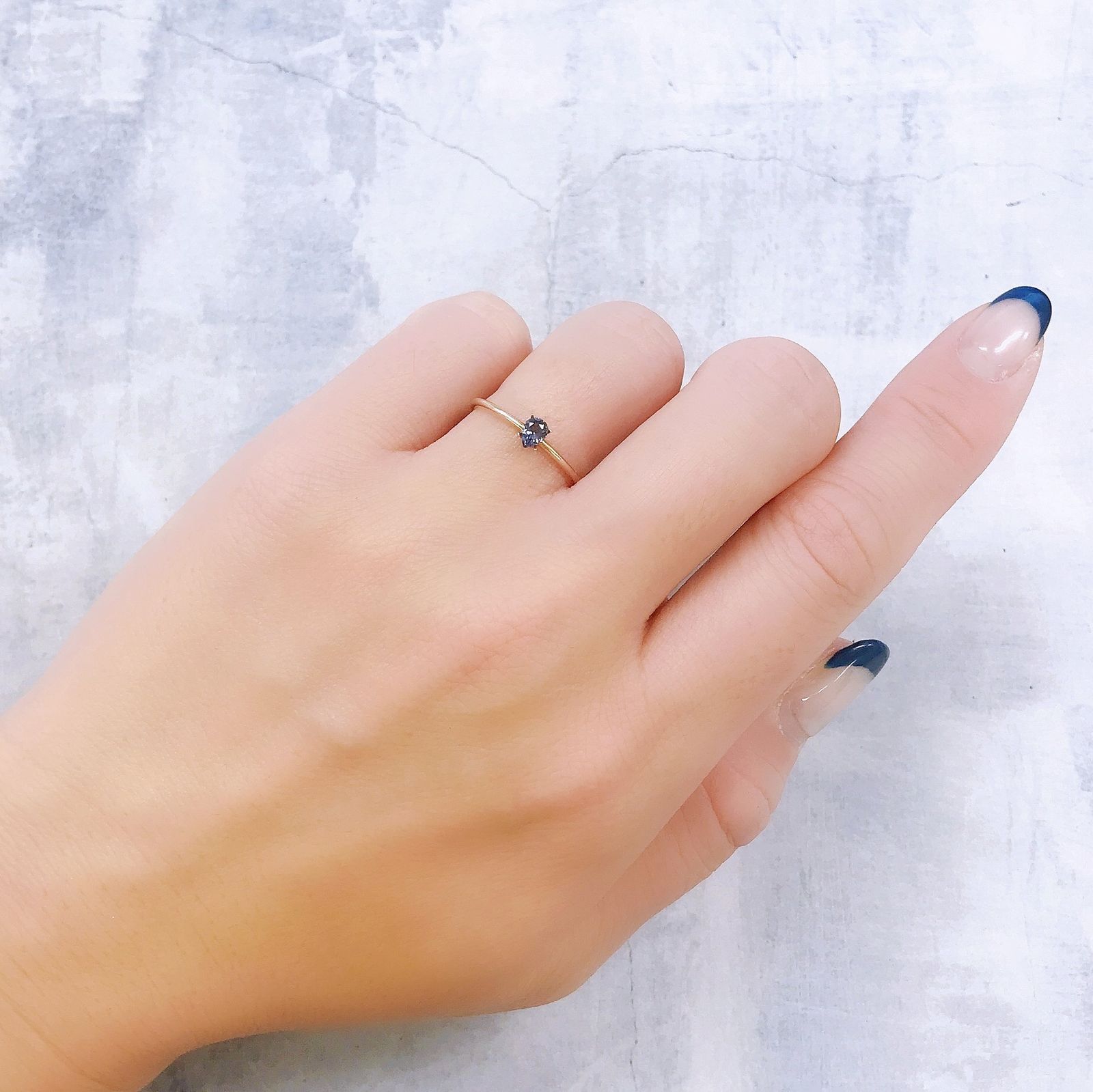 カラーチェンジガーネット アレキタイプ(宝石名ガーネット)マダガスカル・ベキリー産 0.16ct 識別済[221119063]4.1x3mm前後