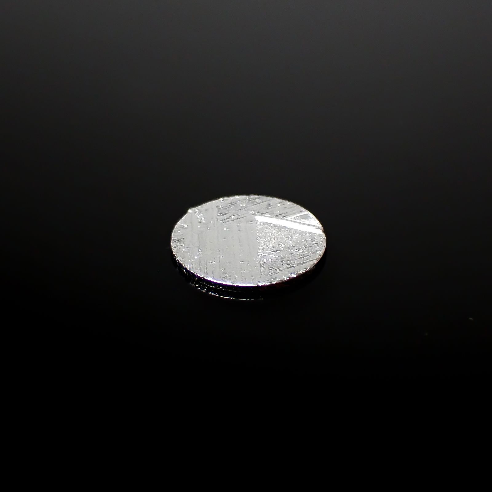 アルタイ隕石 発見地:中国 1.69ct[240125575]9.9x9.9mm前後