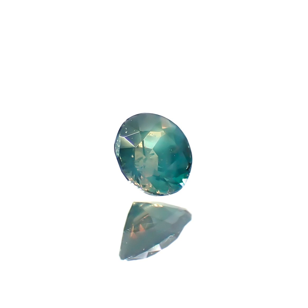 シルキーアレキサンドライト ブラジル・ミナスジェライス州ヘマチタ鉱山産 0.076ct[240929059]2.5x2.5mm前後