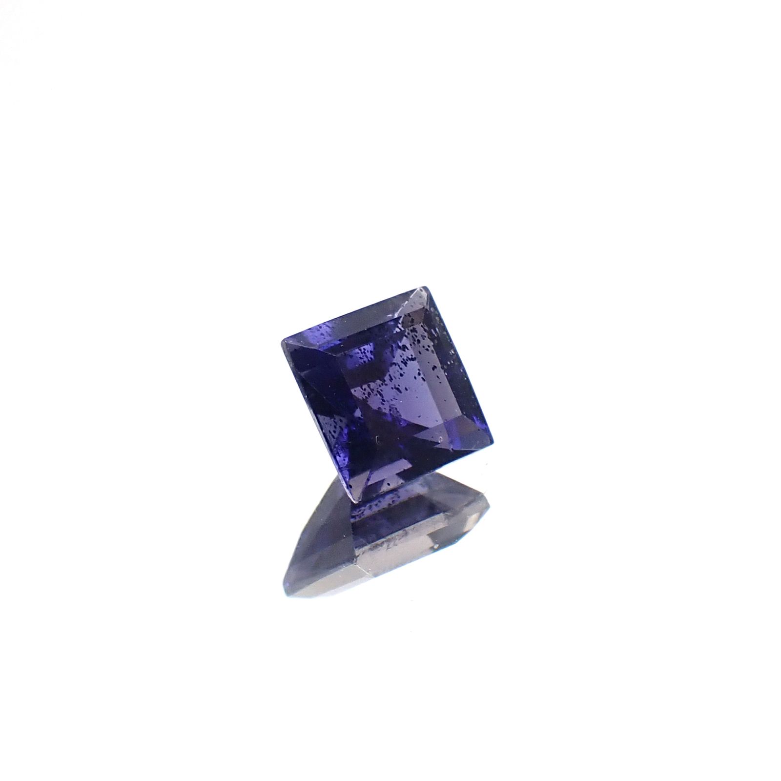 アイオライトサンストーン インド/ブラジル産 0.59ct [250530425]5x5mm前後