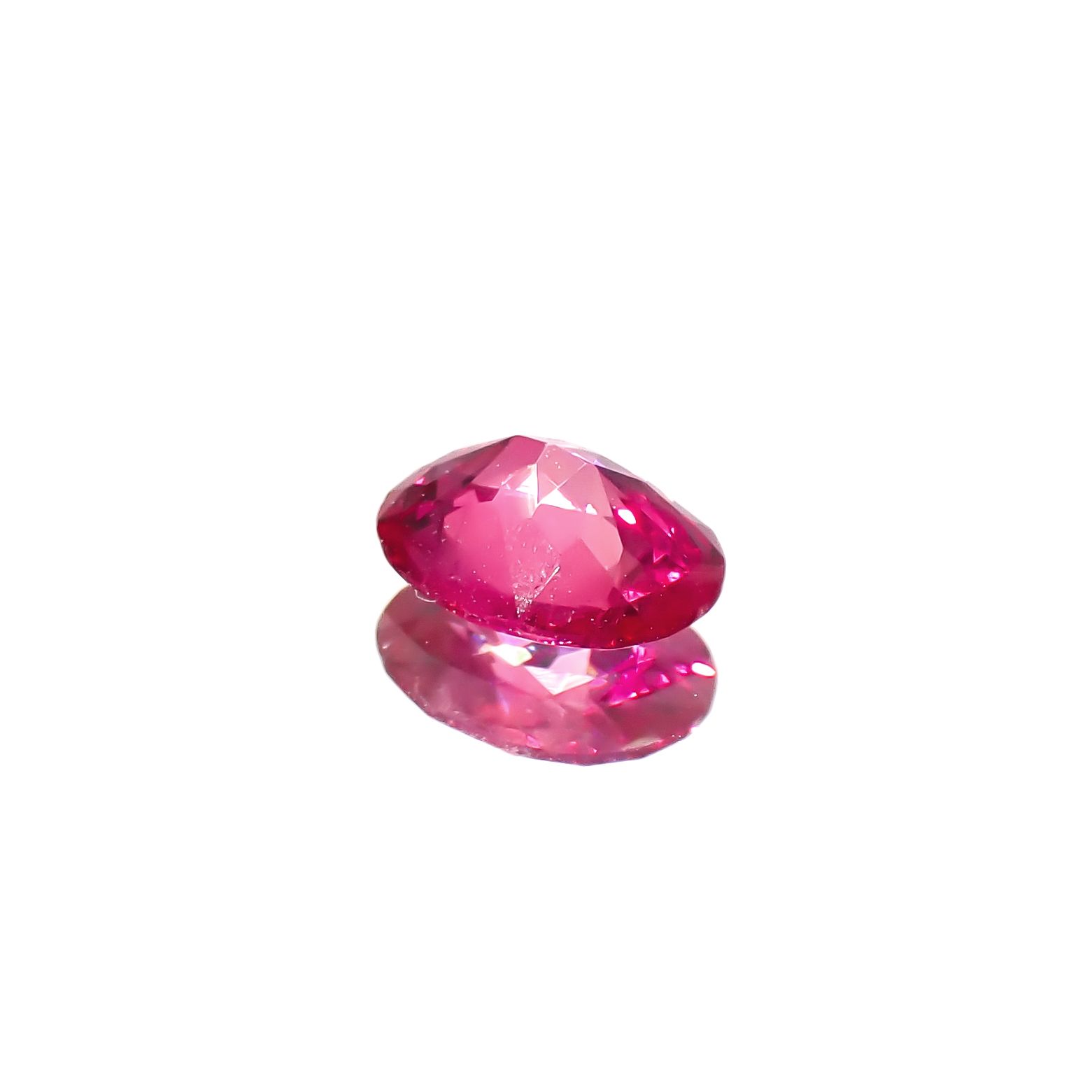ルビー ビルマ/モザンビーク産 0.29ct [241029396]4.8x3.7mm前後