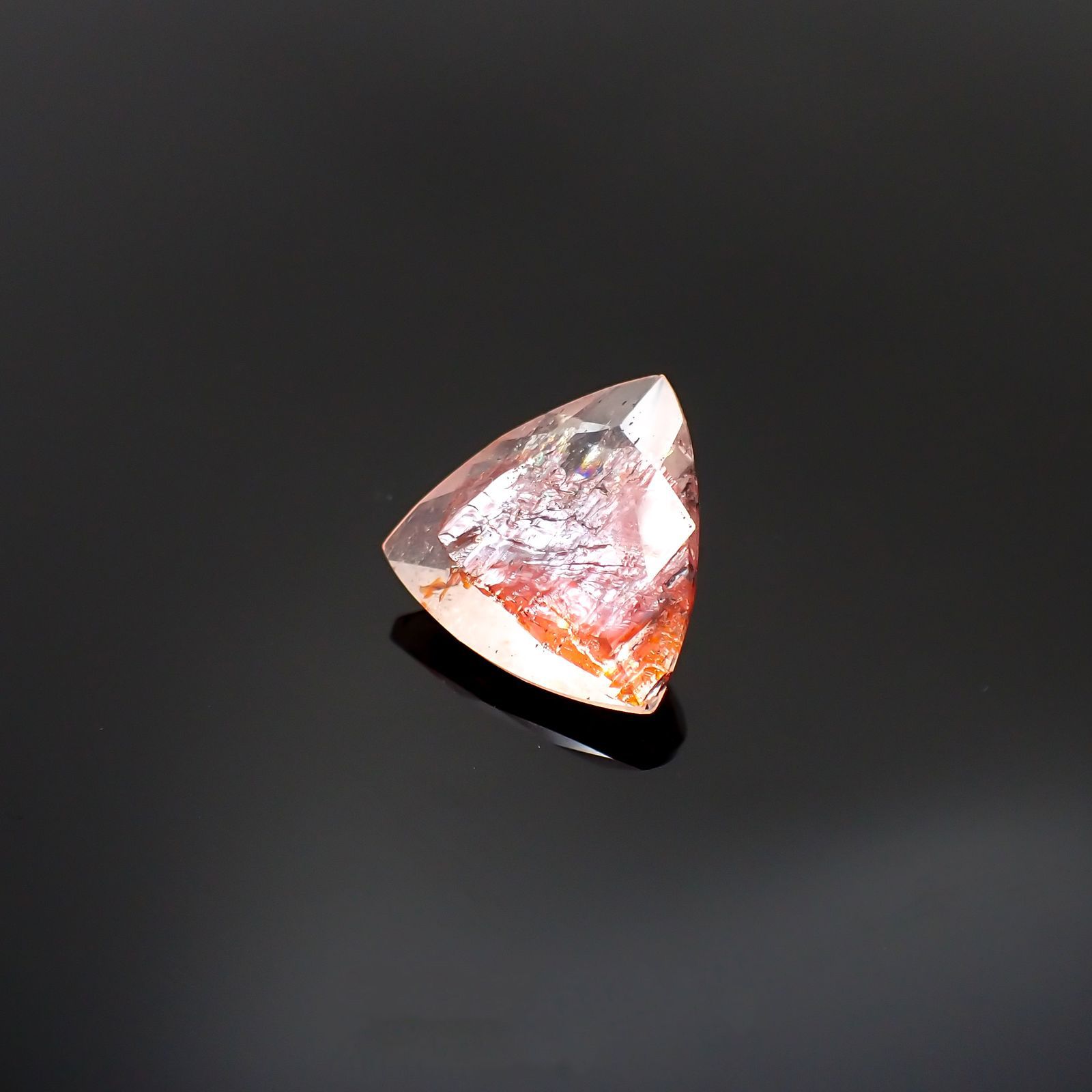 オーロラクォーツ ブラジル・ミナスジェライス産 7.99ct[220114370]15.2x15.8mm前後