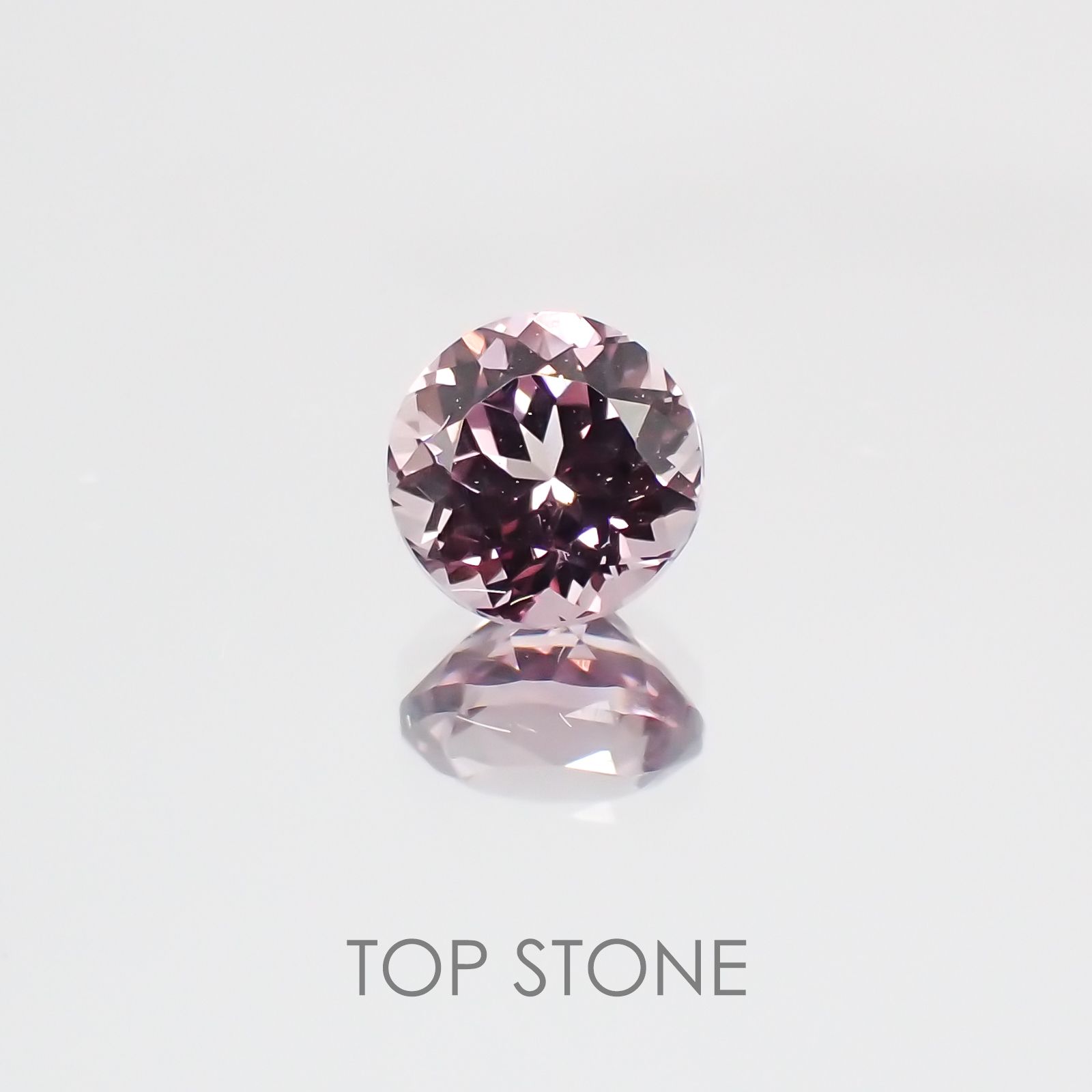 ウンバライトガーネット タンザニア産 ルース 0.71ct[20128575]5.1×5.1mm前後