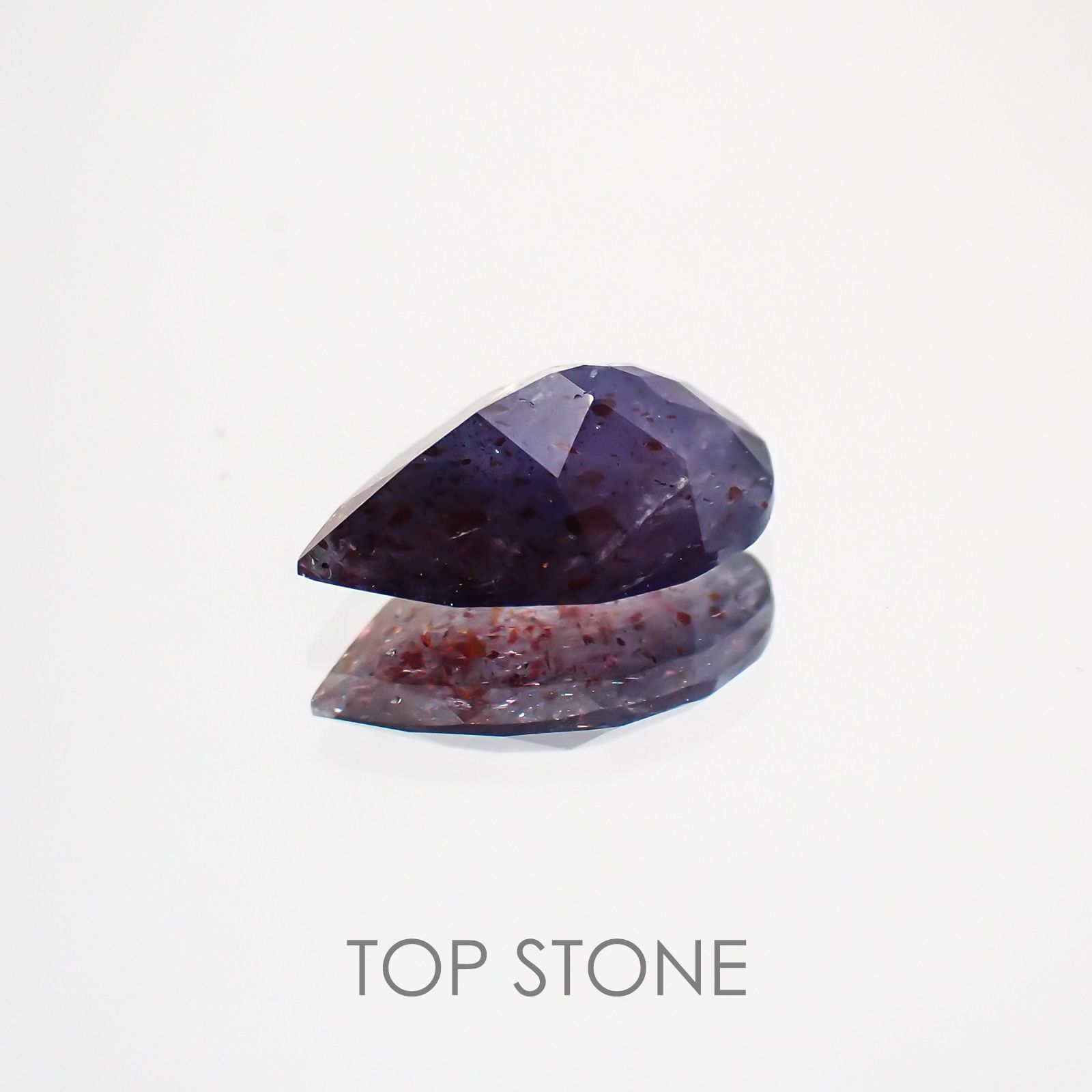 ブラッドショットアイオライト インド産 ルース 0.88ct[210310449]8.7×6mm前後