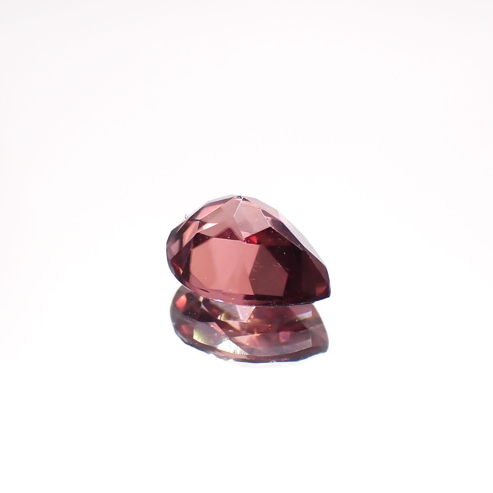 ピンクジルコン(宝石名ジルコン)スリランカ/カンボジア産 1.69ct 識別済[220114926]7.9x5.9mm前後
