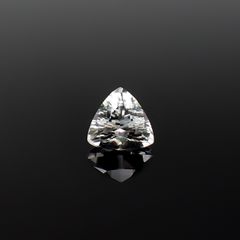 日本水晶 山梨県乙女鉱山産 2.09ct / 8.8x9mm前後 [260632417]