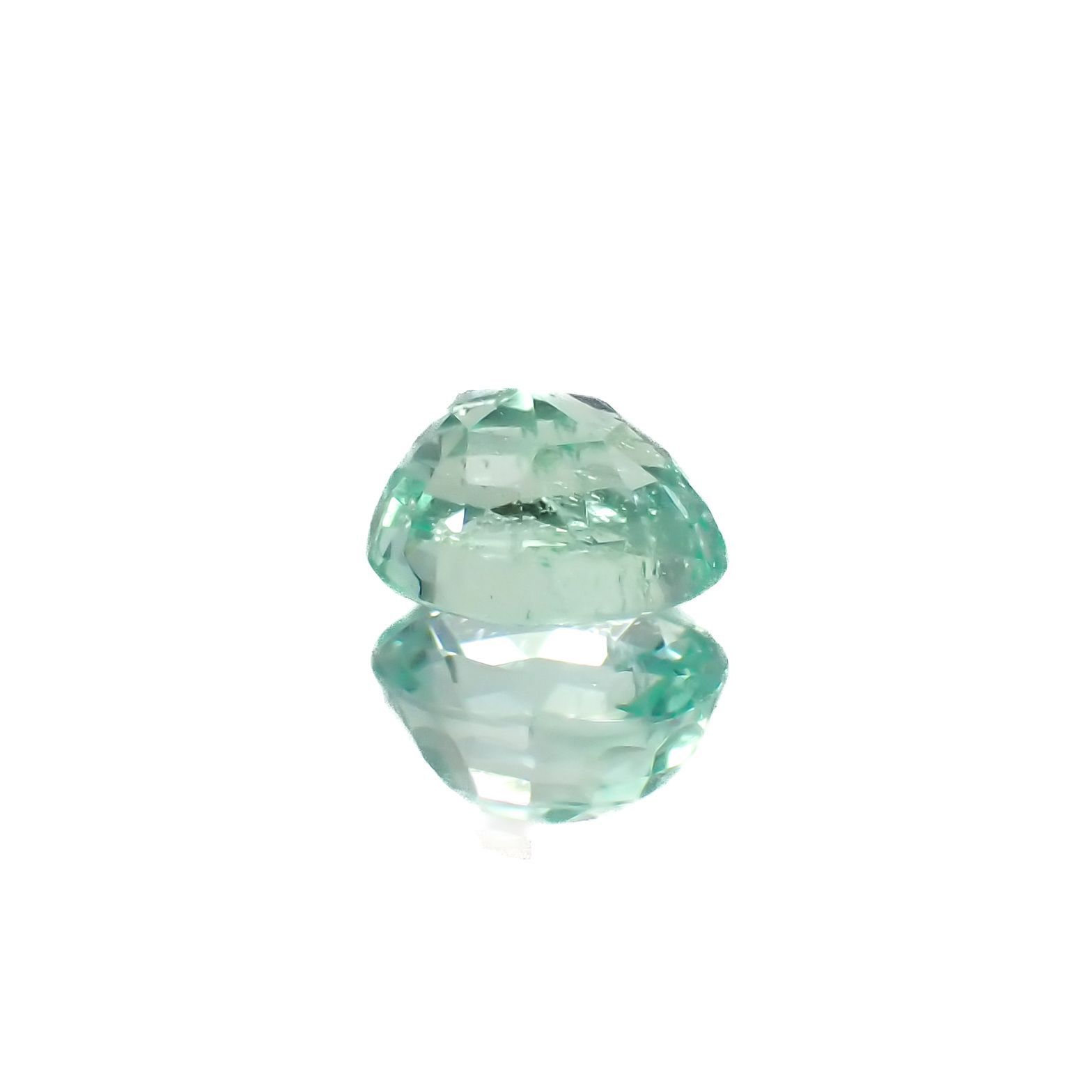 パステルカラーエメラルド コロンビア産 0.37ct[220918056]5x3.9mm前後