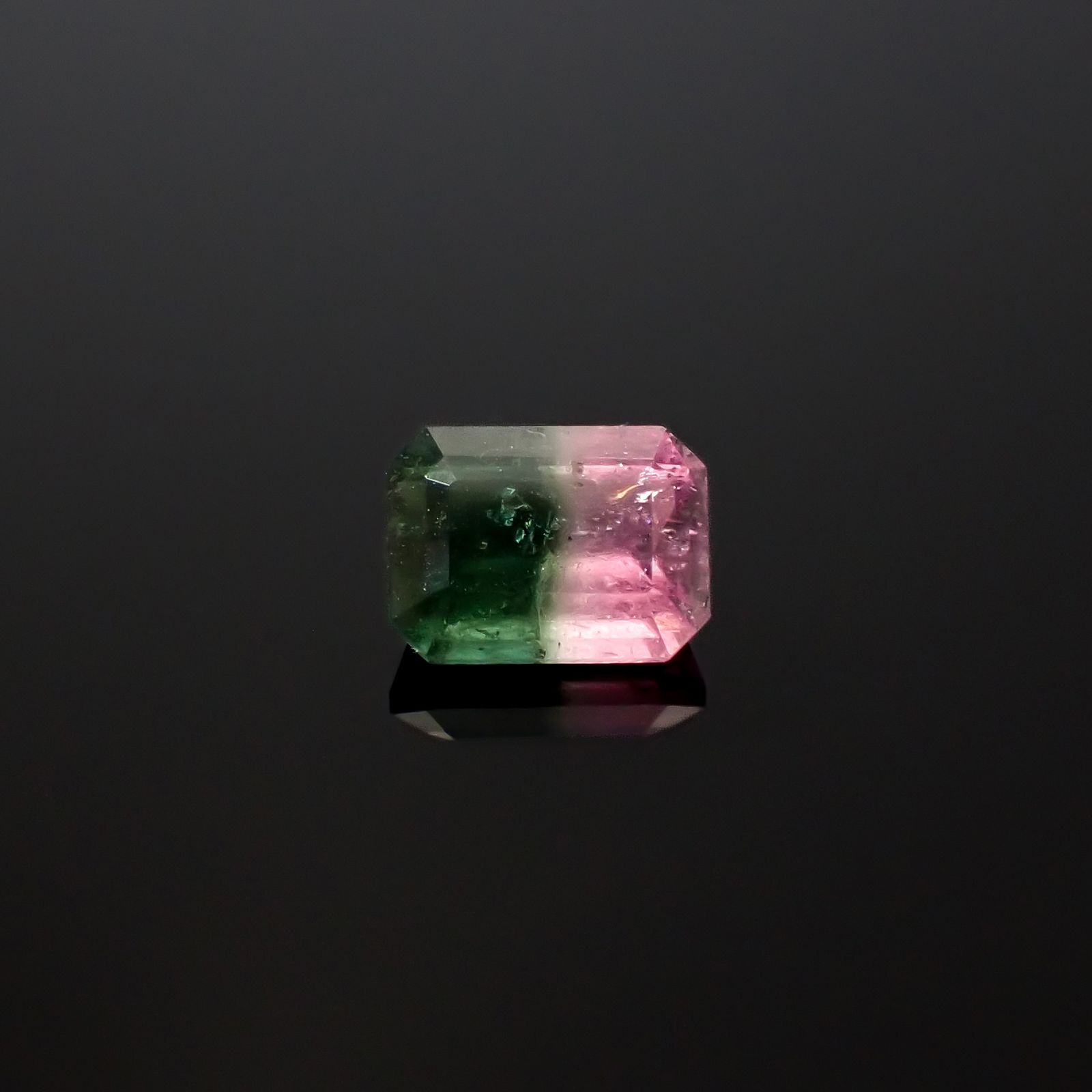 バイカラートルマリン アフガニスタン産 0.87ct [250329960]6.3x4.6mm前後