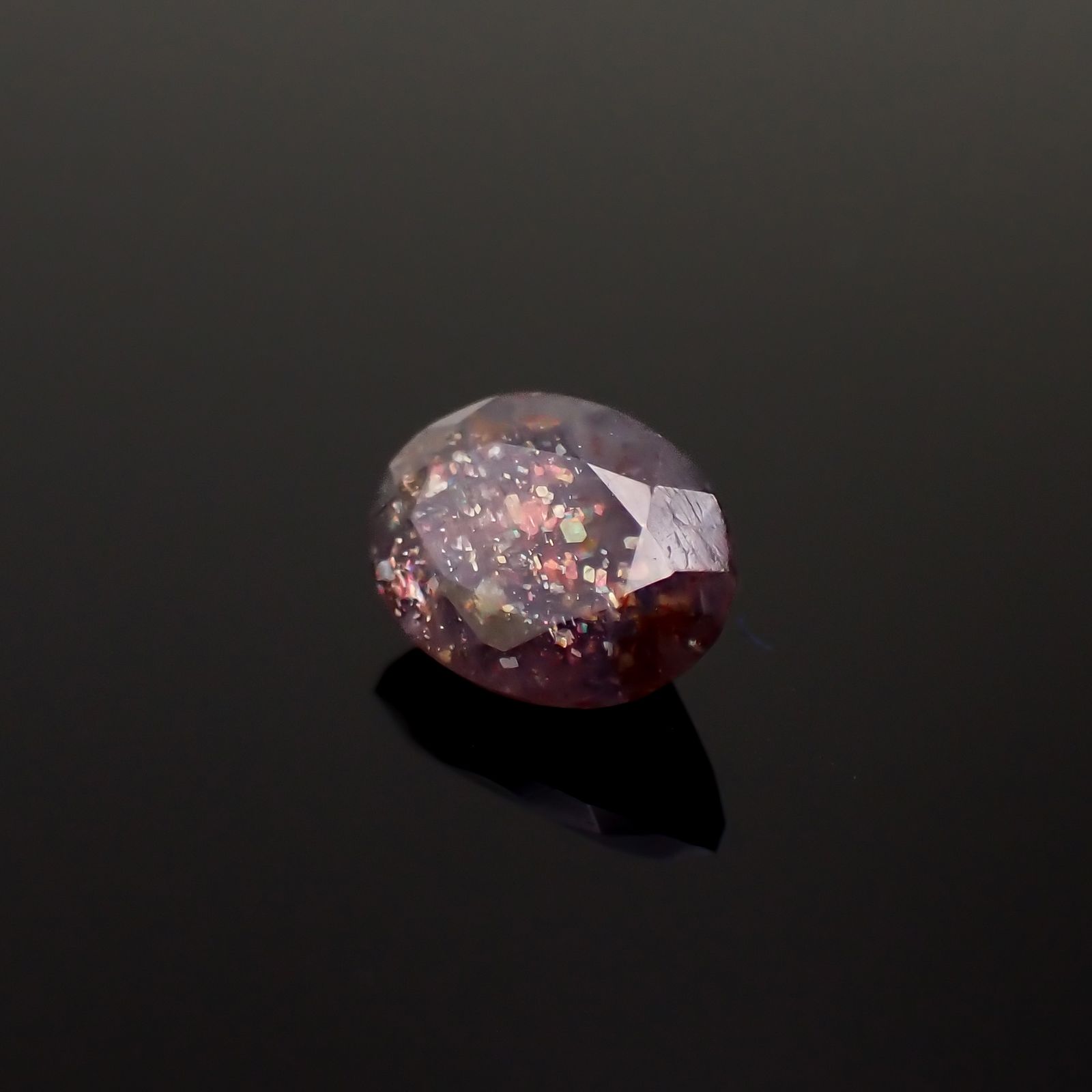 ブラッドショットアイオライト インド産 1.62ct[230923346]9.3x6.8mm前後