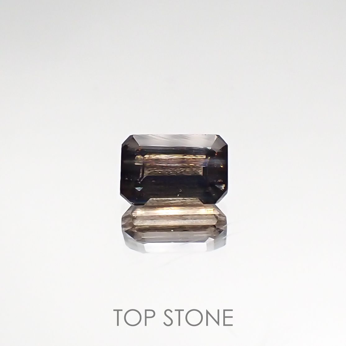 レインボースキャポライト ブラジル産 ルース 0.59ct[210711529]5.9×3.7mm前後