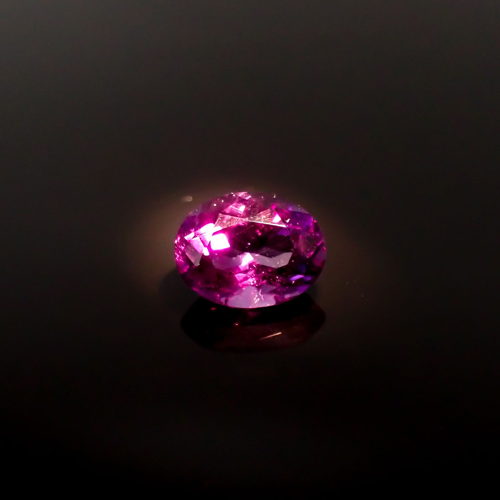 カラーシフトアメジスト ブラジル/ウルグアイ産 1.26ct [250329979]8x6.2mm前後