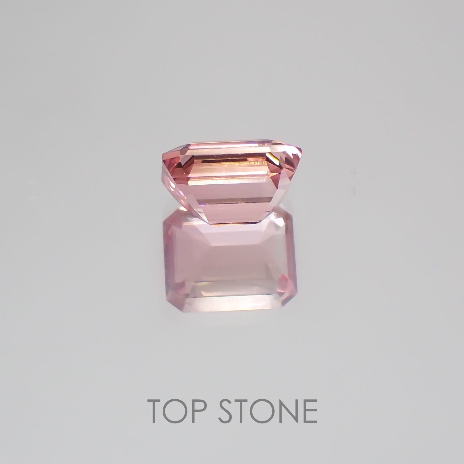 ピンクトルマリン パパラチャカラー(宝石名ピンク・トルマリン) ルワンダ産 1.33ct 識別済[21039974]7×5.6mm前後