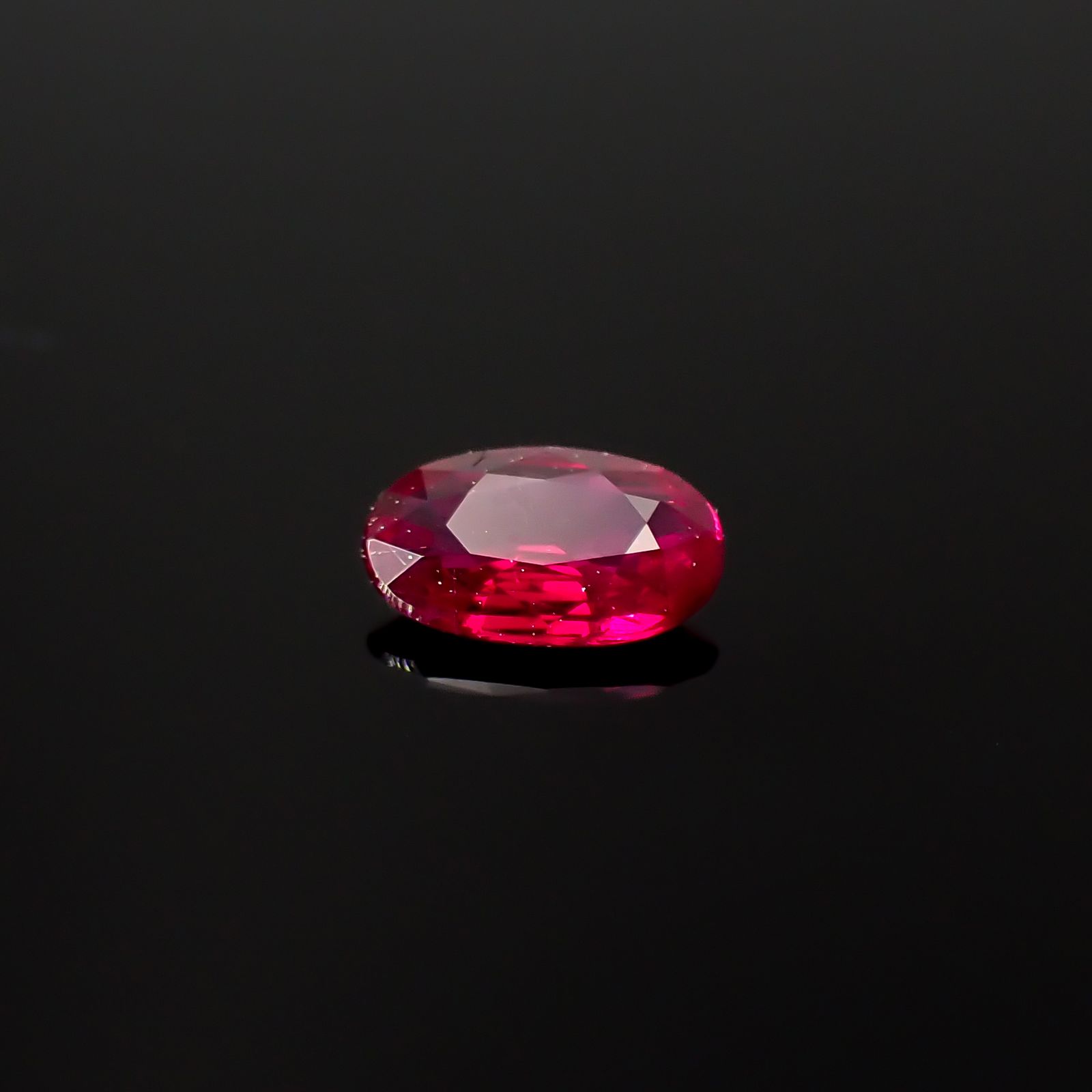 ルビー 非加熱 ビルマ産 0.25ct[240628043]5.1x3mm前後