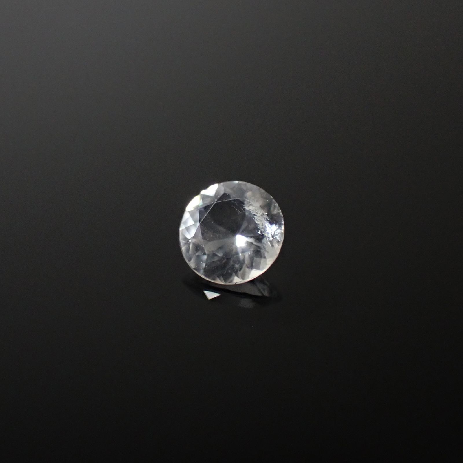 カタプレイアイト(宝石名カタプレイアイト)カナダ産 0.179ct ソ