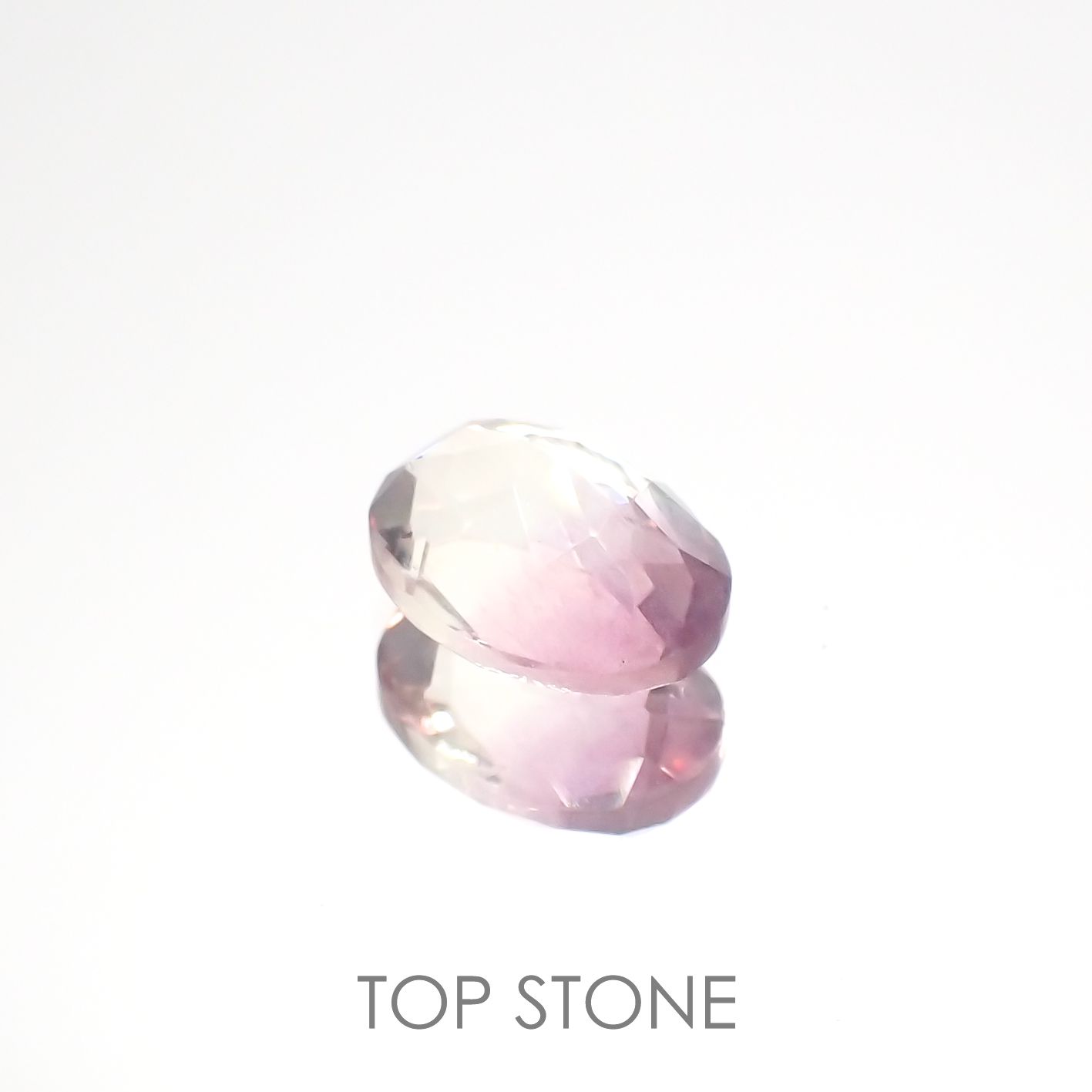 バイカラーフローライト 中国産 1.60ct[230120176]8.1x6.1mm前後