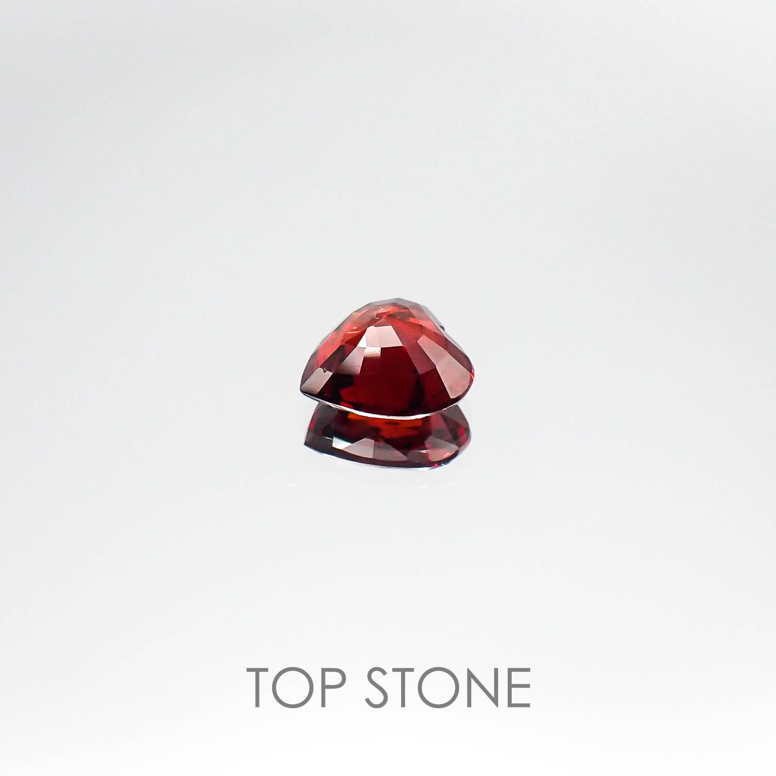アルマンディンスペサルティンガーネット マダガスカル産 ルース 2.05ct[20073709]7.9×7.9mm前後