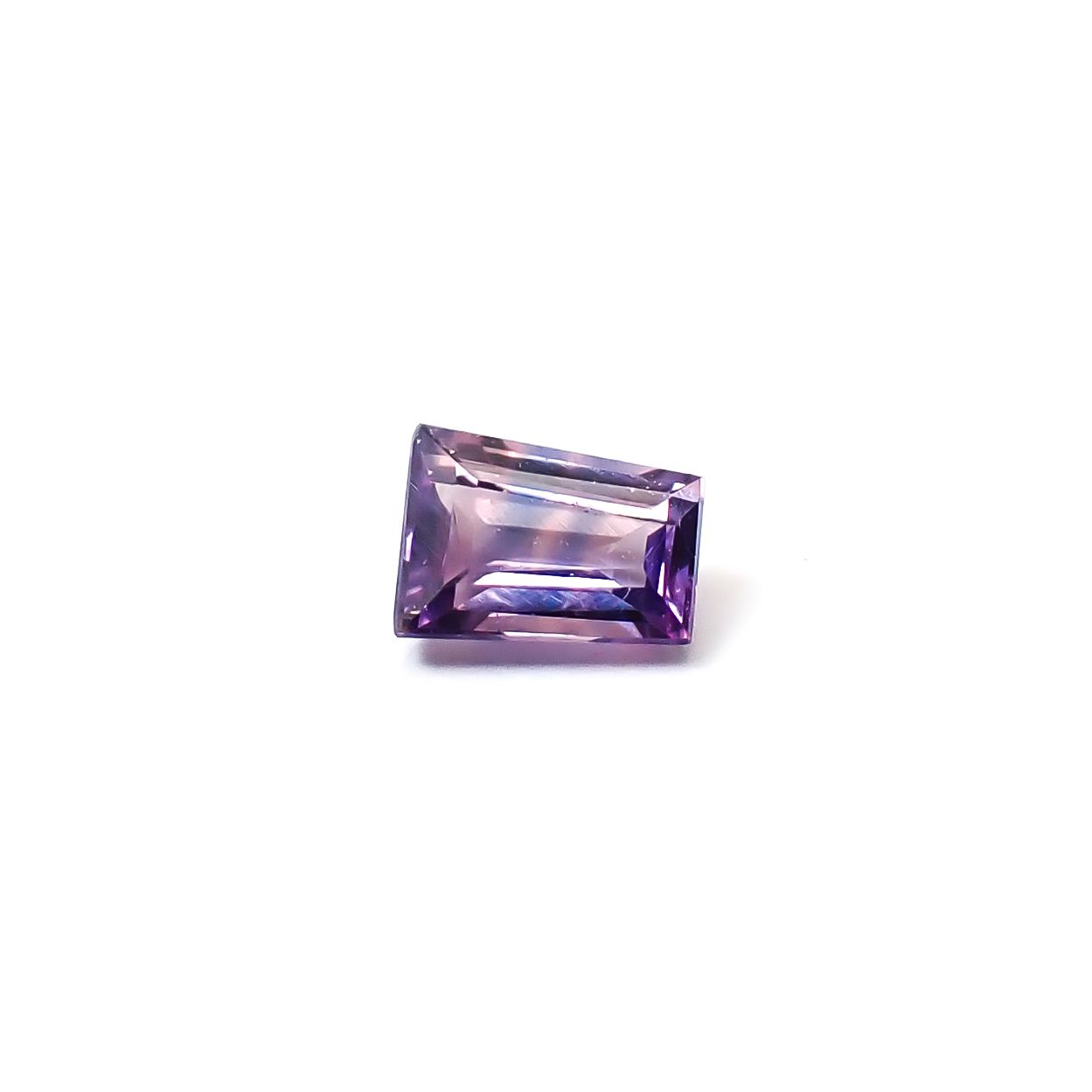 ウィンザーサファイア タンザニア・ウィンザー産 0.11ct / 3.1x2.3mm前後 [260532142]