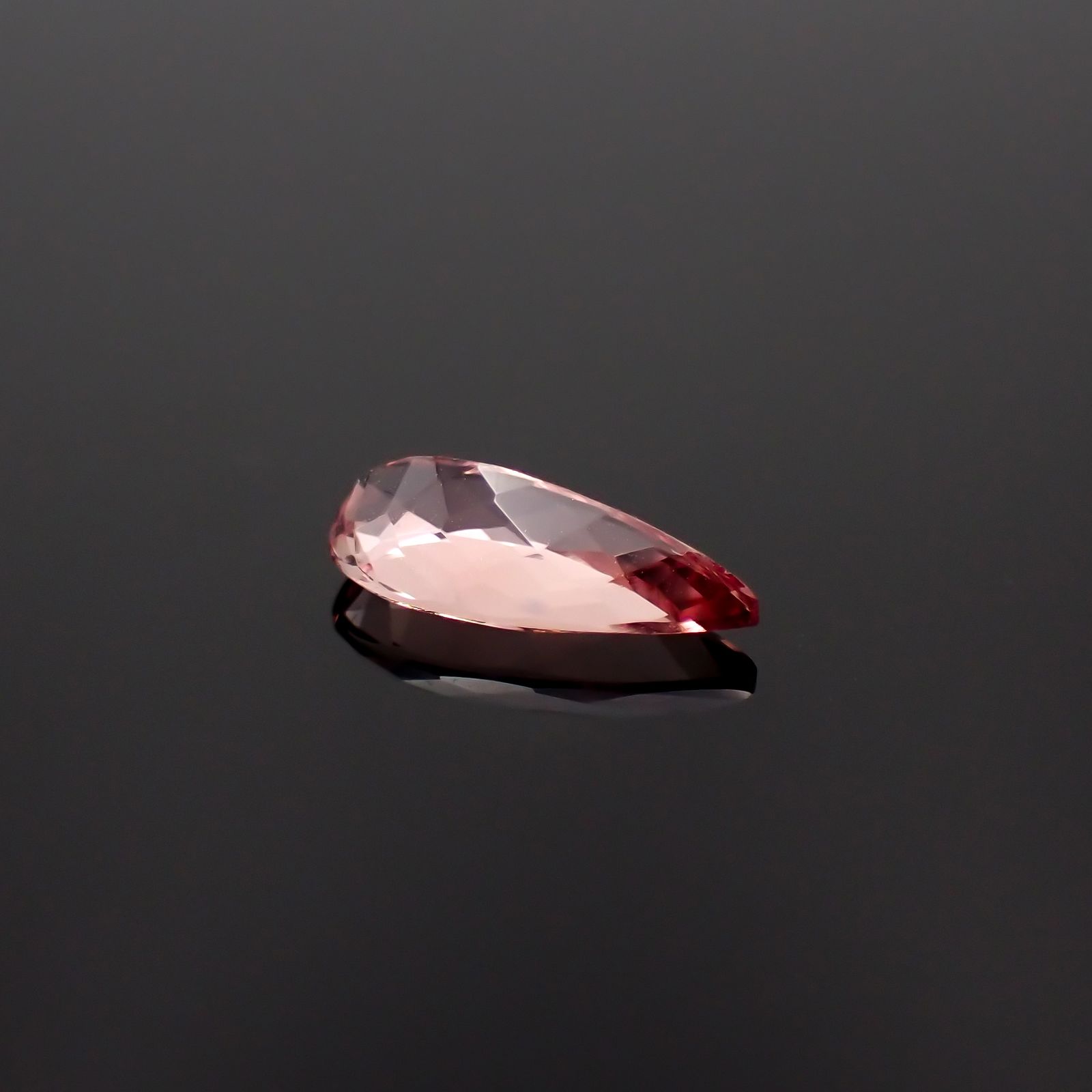 インペリアルトパーズ(宝石名トパーズ)ブラジル産 1.05ct 識別済[231024043]9.8x4.7mm前後