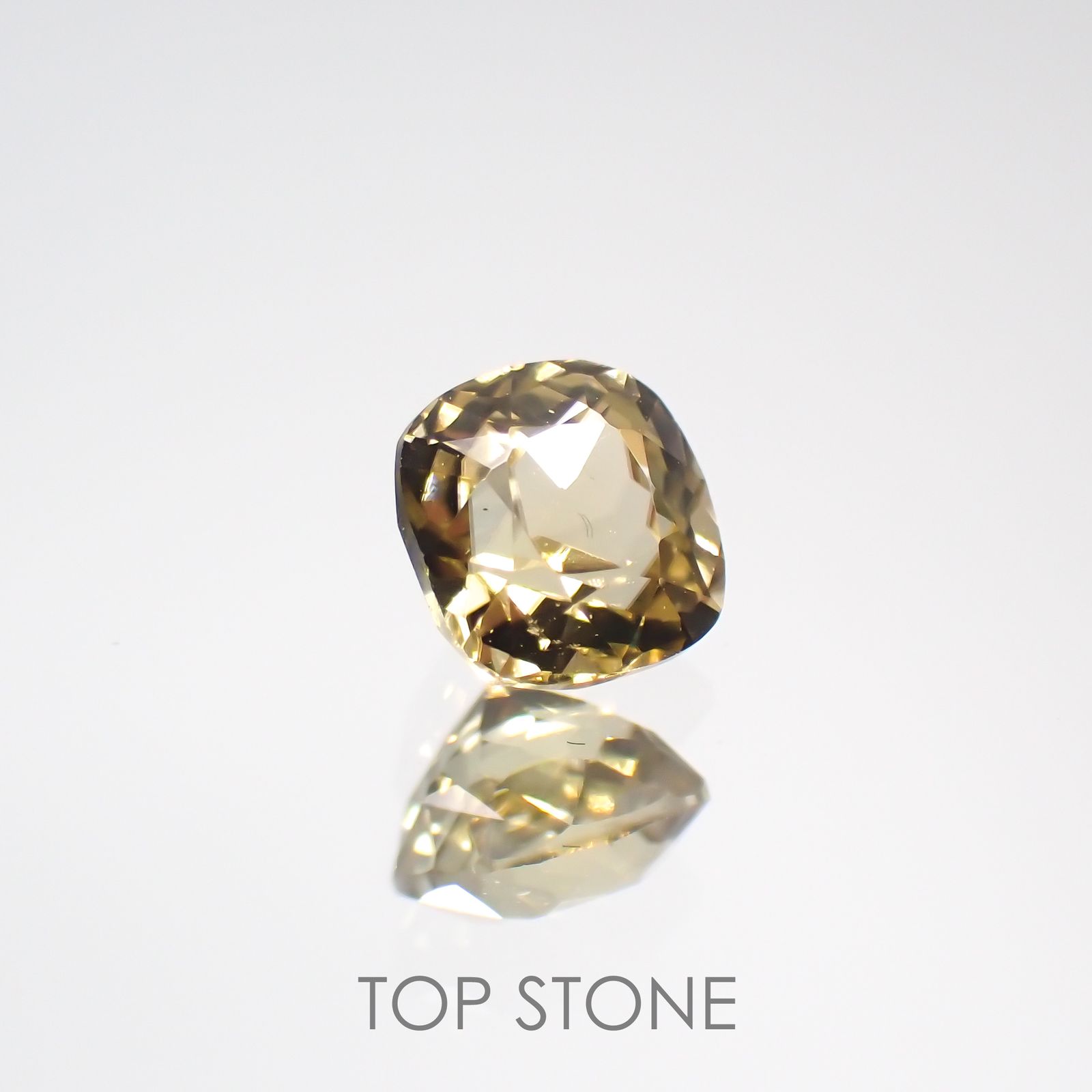 シンハライト スリランカ産 ルース 0.44ct[210910701]4.2×4.1mm前後