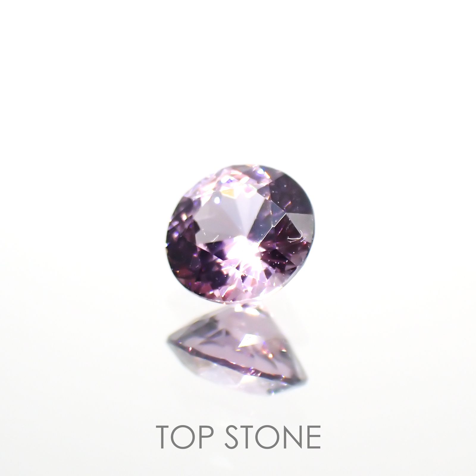 ラベンダーピンクスピネル(宝石名スピネル)ビルマ/マダガスカル産 0.46ct 識別済[220114546]4.6x4.6mm前後