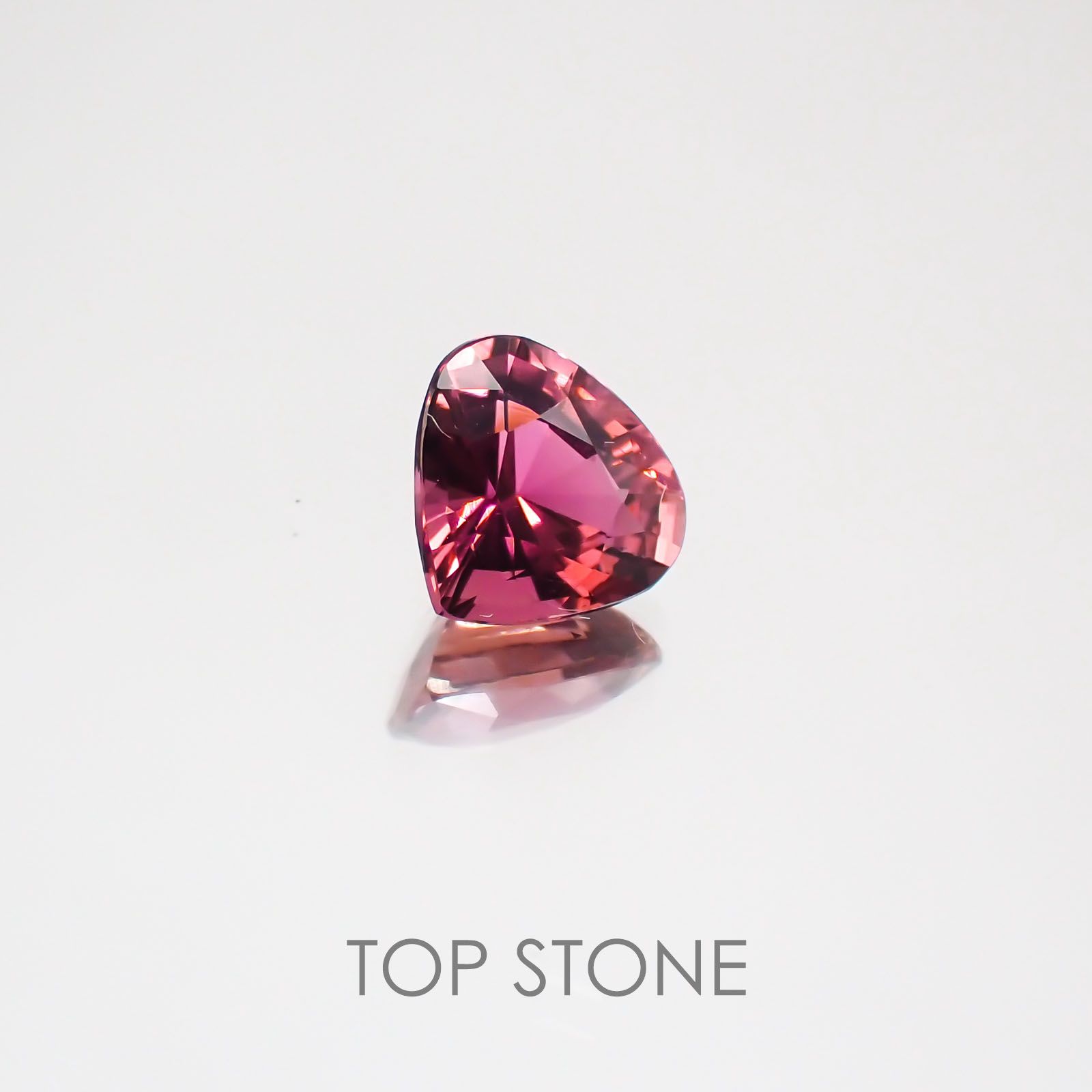 ピンクトルマリン パパラチャカラー ルワンダ産 ルース 1.09ct[21029981]6.7×7.1mm前後