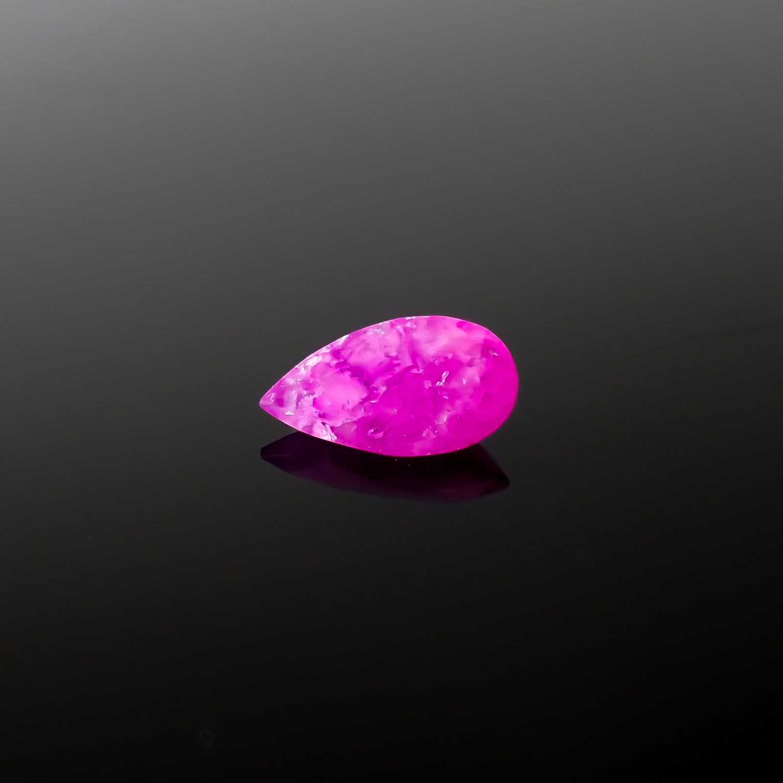 ピンクスギライト 南アフリカ産 1.29ct[240327012]11x6mm前後