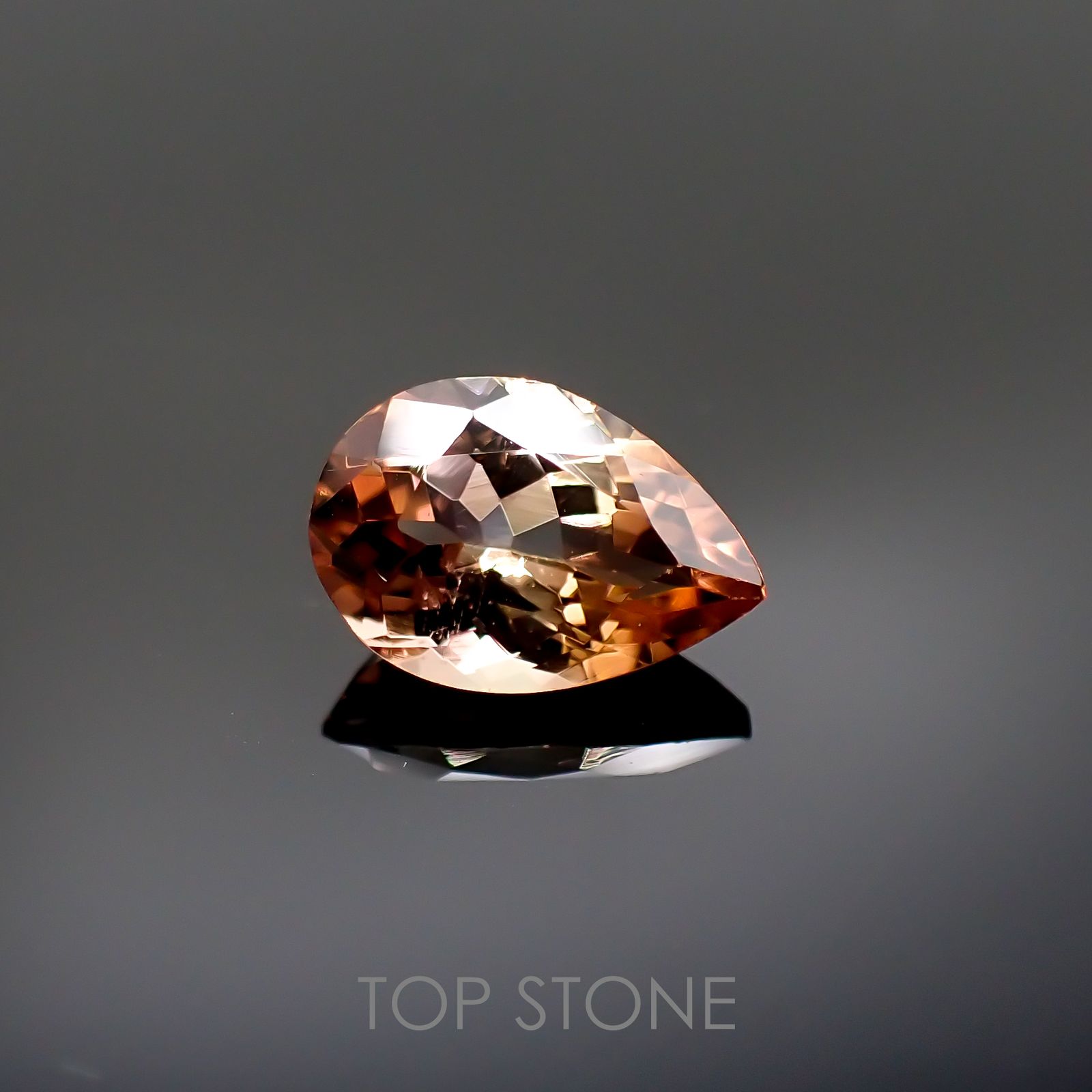 バイカラートルマリン(宝石名バイカラー・トルマリン) コンゴ民主共和国産 1.865ct ソ付(彩珠)[211013601]10×6.9mm前後