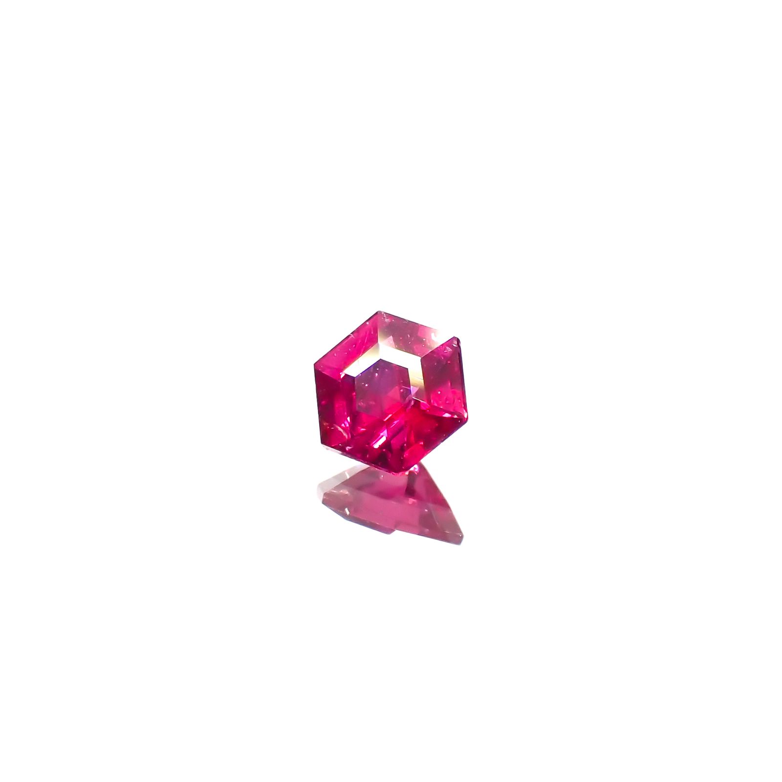 ◇ヘキサゴンカット◇ルビー 非加熱 モザンビーク産 0.22ct[240427111]3.6x3.5mm前後
