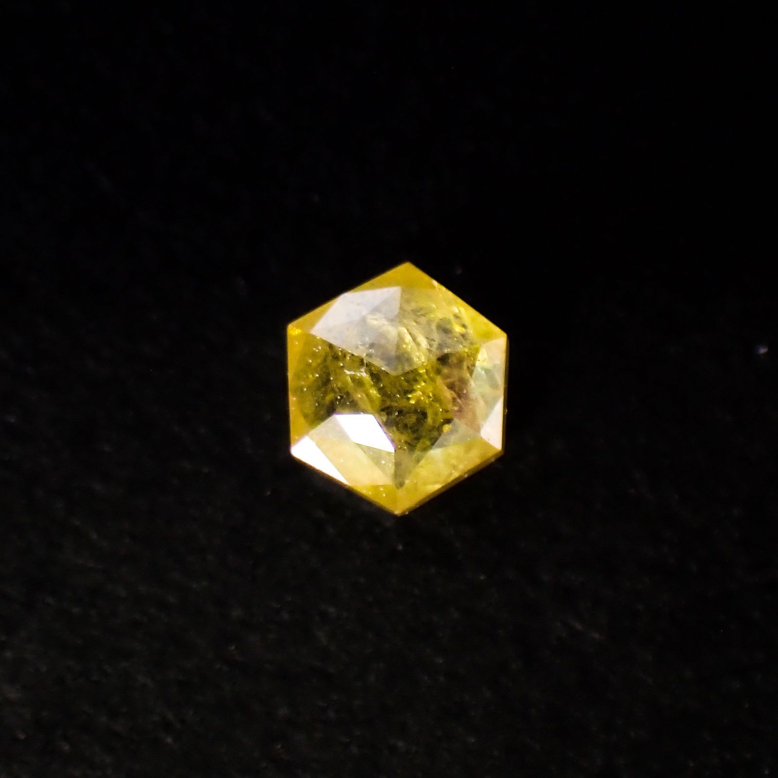 ◇ヘキサゴンアンティークカット◇イエローダイヤモンド ルース 0.16ct[210611067]2.9×2.8mm前後