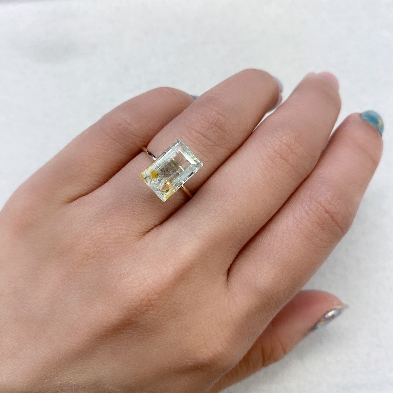 オーロラアクアマリン(宝石名アクアマリン) ブラジル産 3.88ct 識別済[210812718]11.6×7.7mm前後