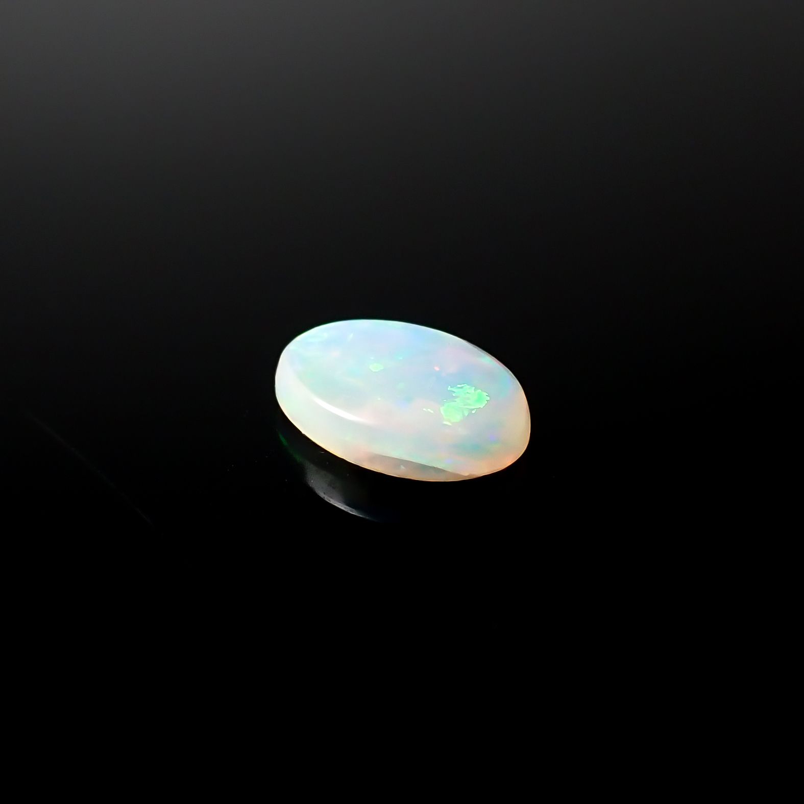 オパール オーストラリア産 0.50ct[240427331]7.3x5.2mm前後