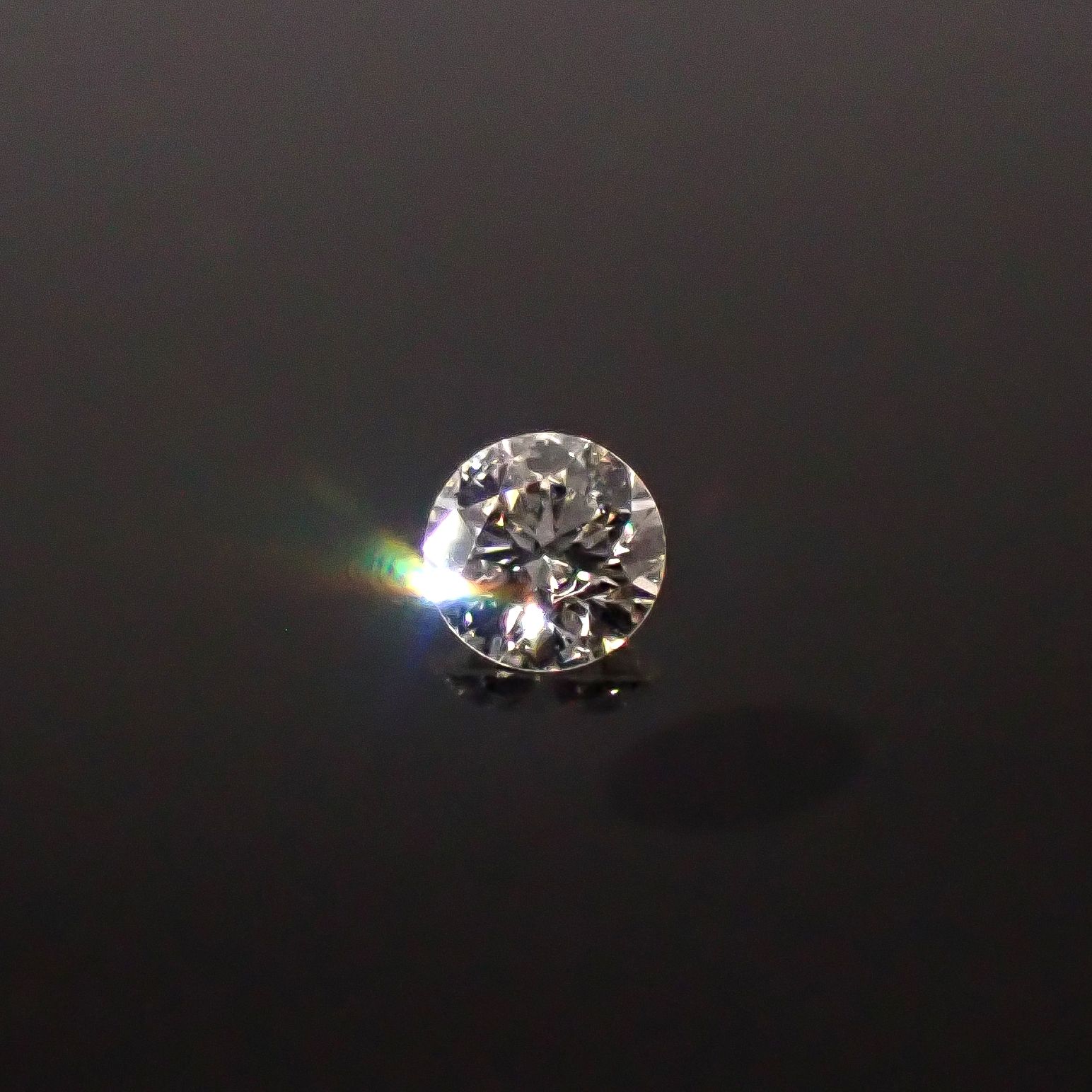 ダイヤモンド SI1-VS ハート&キューピッド 0.043ct / 2.2x2.2mm前後 [251031193]