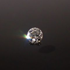 ダイヤモンド SI1-VS ハート&キューピッド 0.043ct / 2.2x2.2mm前後 [251031193]