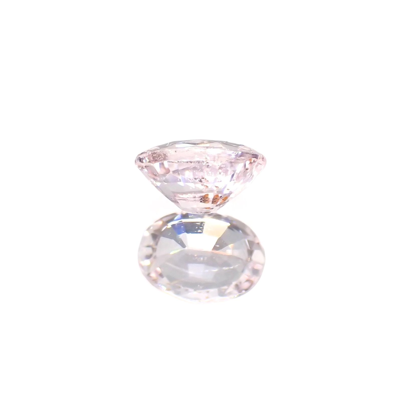 ピンクサファイア(宝石名ピンク・サファイア) マダガスカル/スリランカ産 識別済 0.56ct / 5.5x4mm前後 [210712559]