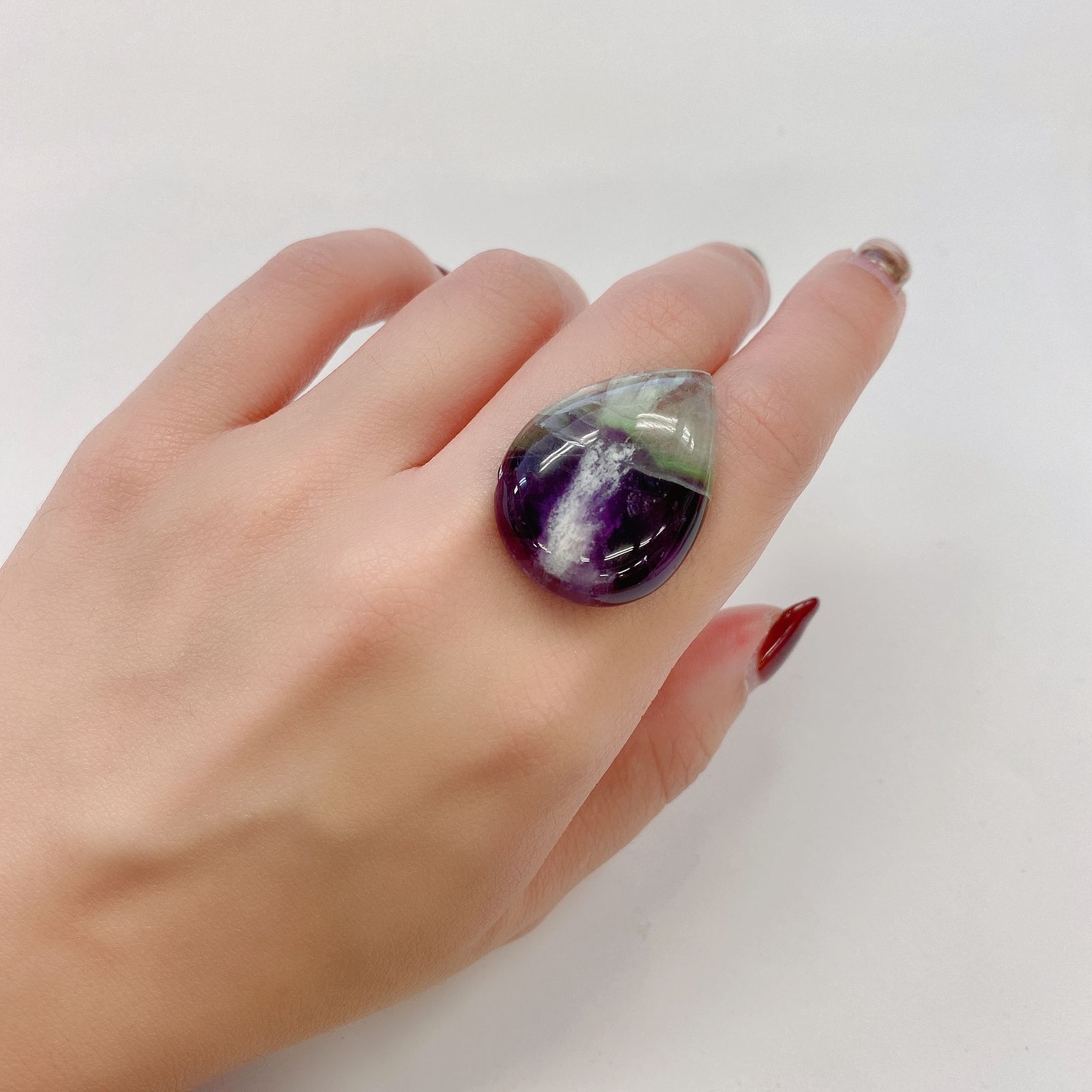 エンジェルフェザーフローライト(宝石名バライト イン フルオライト) 中国産 48.92ct 識別済[20073579]31.2×22.7mm前後