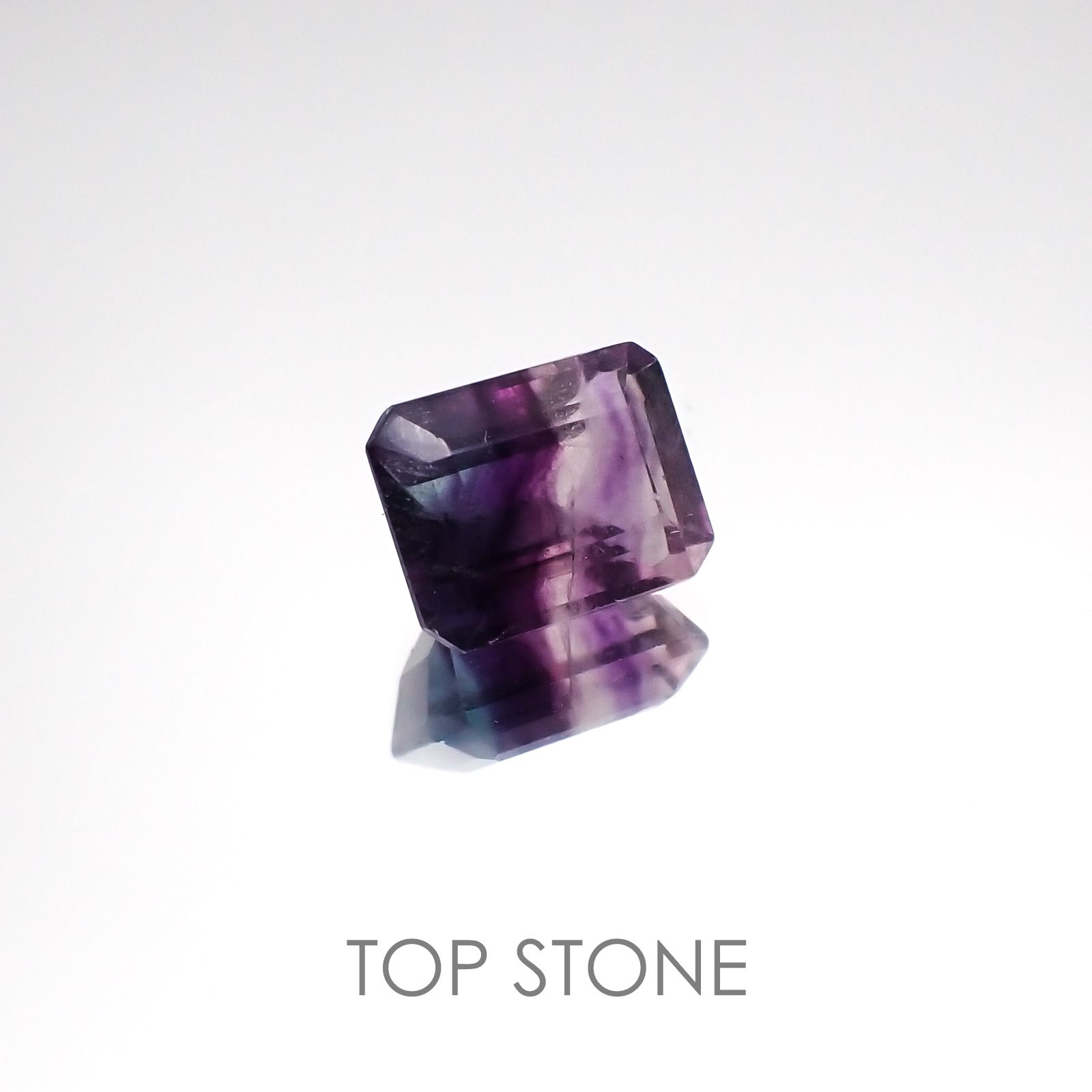バイカラーフローライト ブラジル産 ルース 3.24ct[21028517]8.9×7.1mm前後