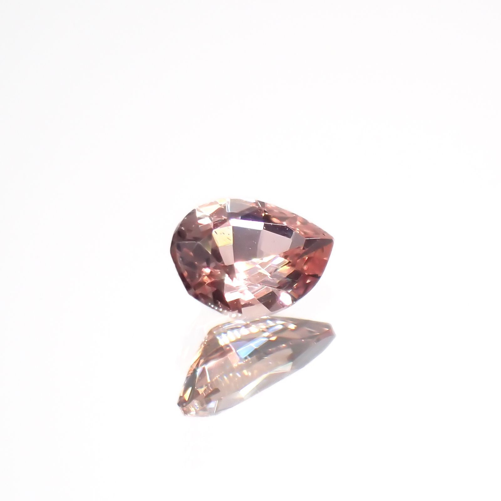 パパラチャサファイア(宝石名サファイア/別名パパラチャ・サファイア)スリランカ産 0.100ct ソ付(日独)[221219644]3.55x2.51mm前後