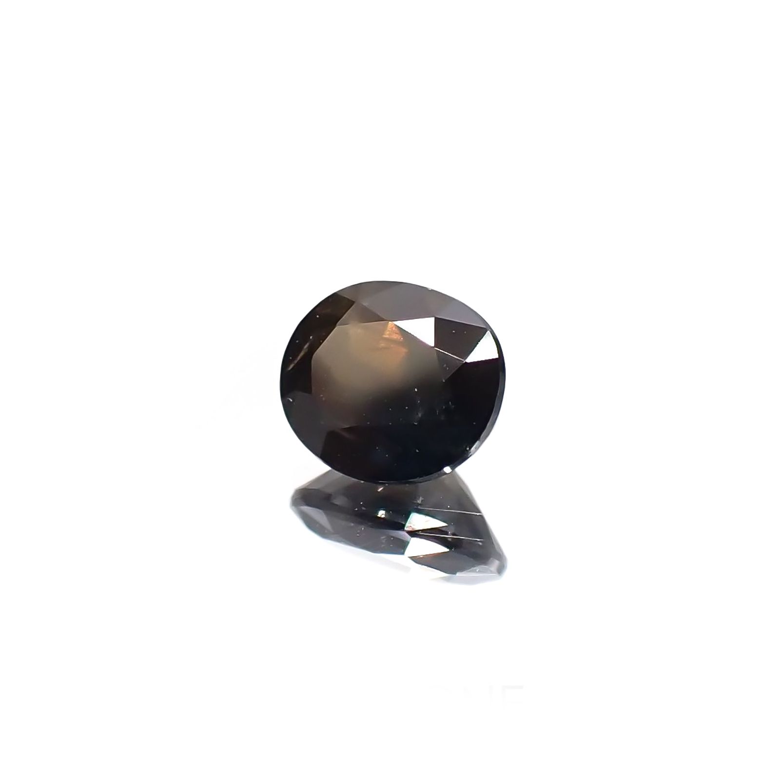 ゴールドシーンサファイア 非加熱(宝石名シーン・サファイア) ケニア産 0.814ct ソ付(彩珠)[260812077]5.8×5mm前後