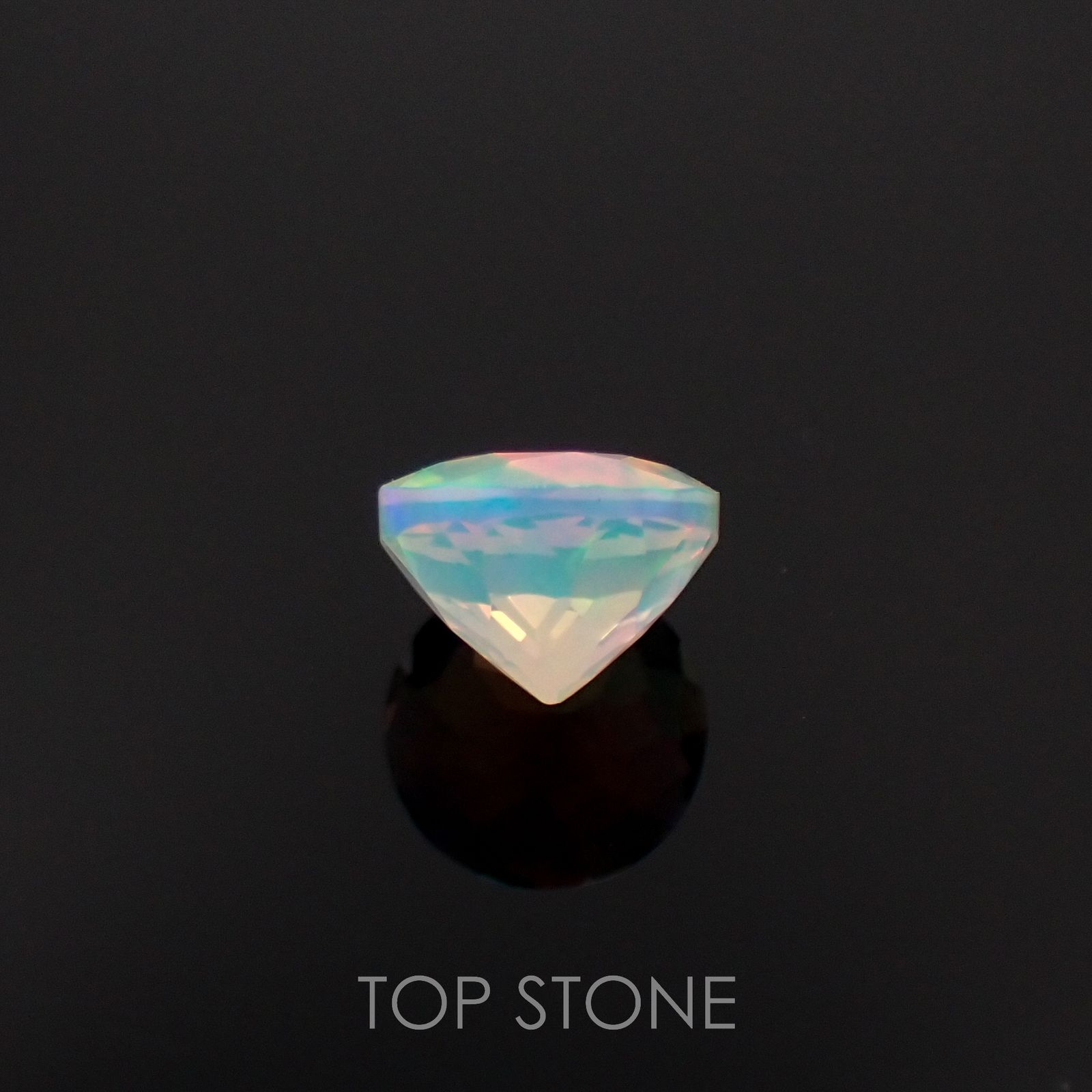 エチオピアオパール エチオピア産 0.57ct[230120026]6x6mm前後