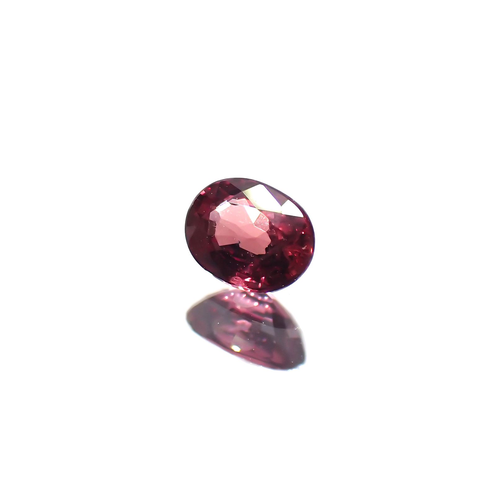 ルビー(宝石名ルビー)タンザニア産 0.24ct 識別済[220115041]4x3mm前後