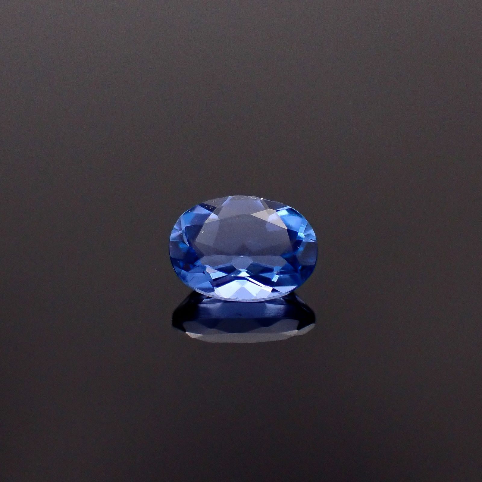 カラーチェンジフローライト ブラジル産 0.90ct / 7.1x5.1mm前後 [250530447]