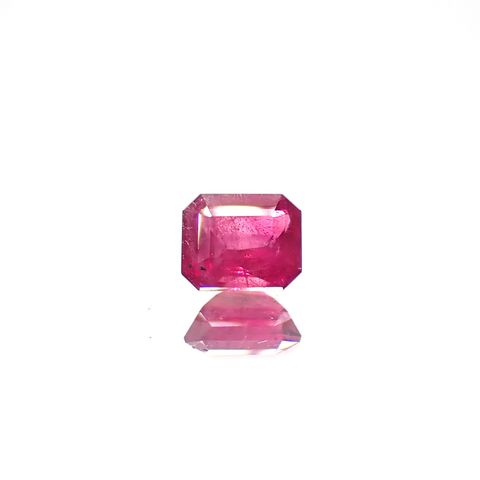 レッドベリル/ピンクベリル アメリカ・ユタ州産 0.12ct [250530376]3.3x2.8mm前後
